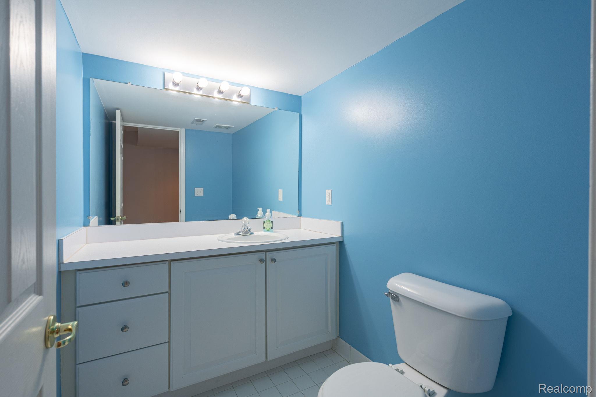 15177 Seeley Drive Property Photo 24