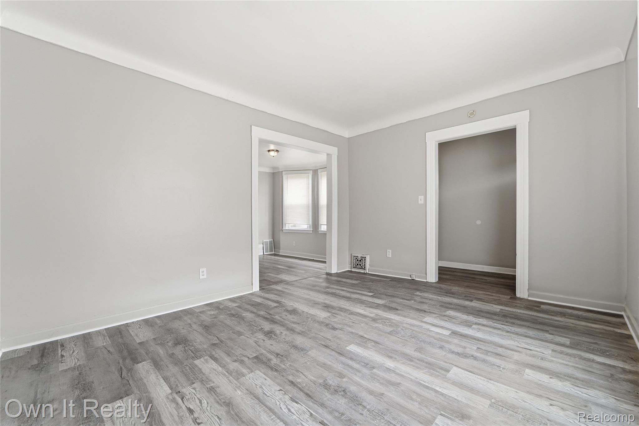 14761 Stephens Drive Property Photo 7