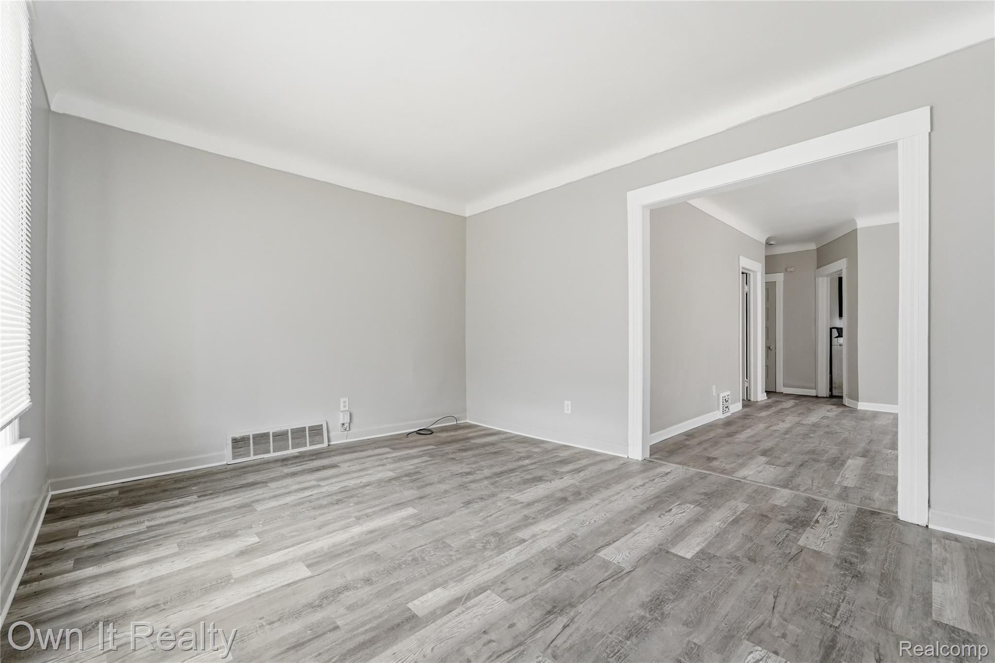 14761 Stephens Drive Property Photo 8