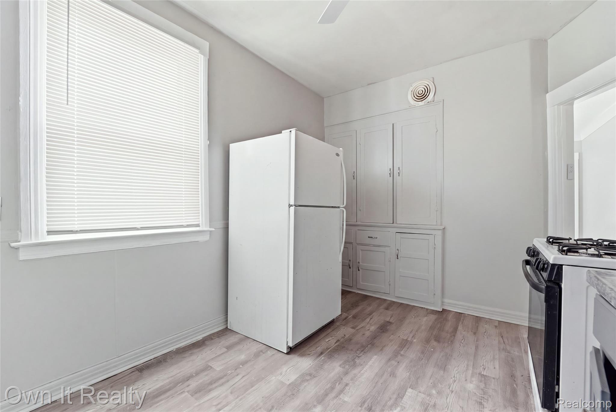 14761 Stephens Drive Property Photo 14