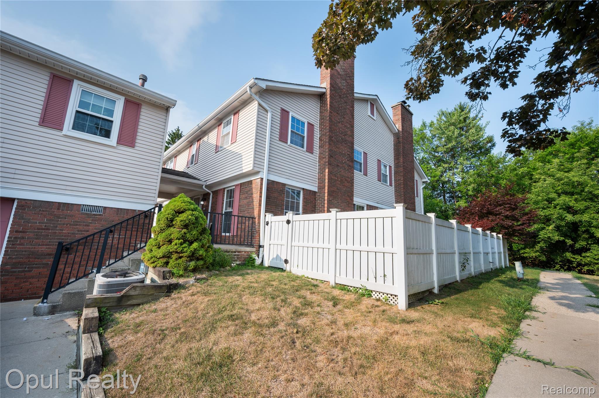 20831 W Glen Haven Circle Property Photo 1