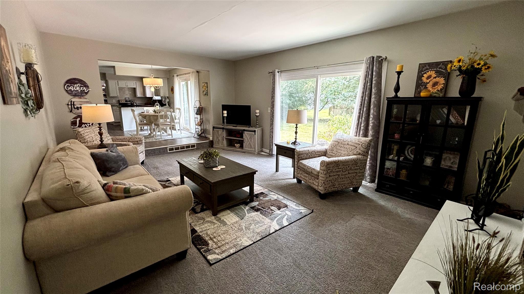 44783 Lake Crest Drive Property Photo 12