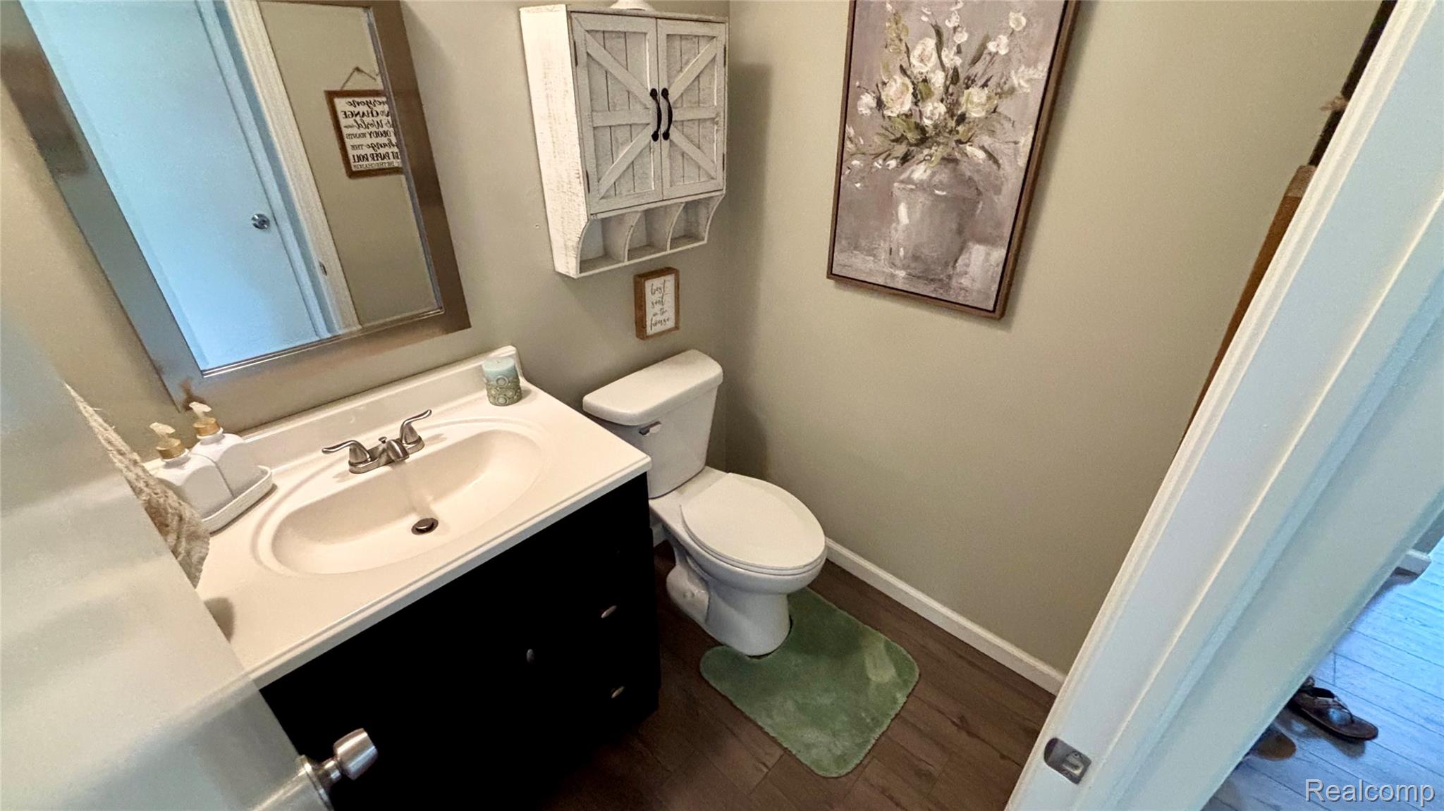 44783 Lake Crest Drive Property Photo 14