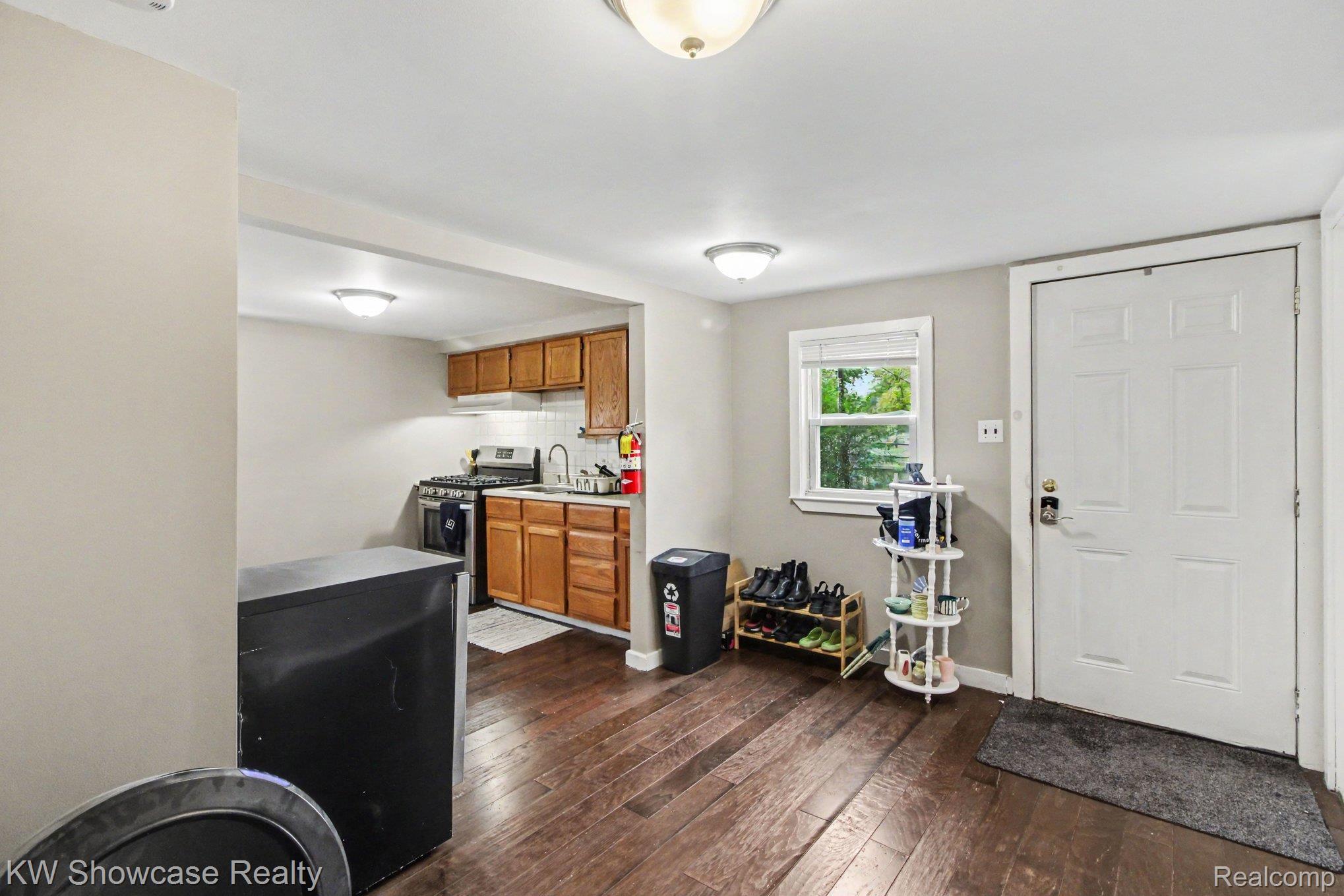 3021 Goodrich Street Property Photo 8