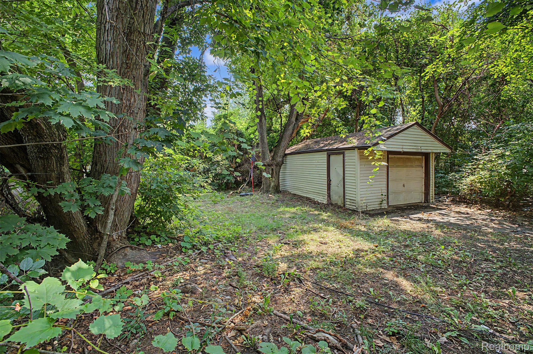 7434 Clayburn Street Property Photo 26