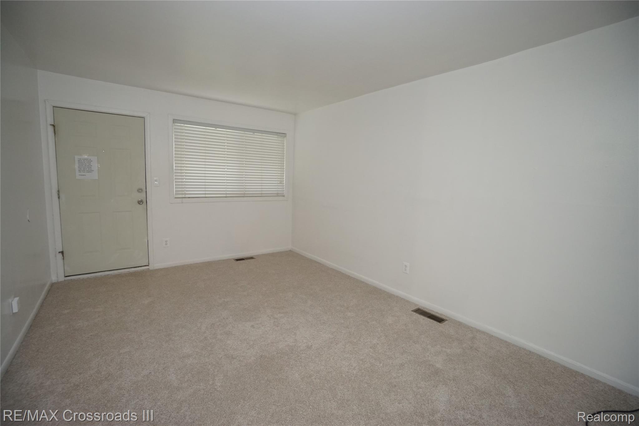 730 Fox Avenue Property Photo 3