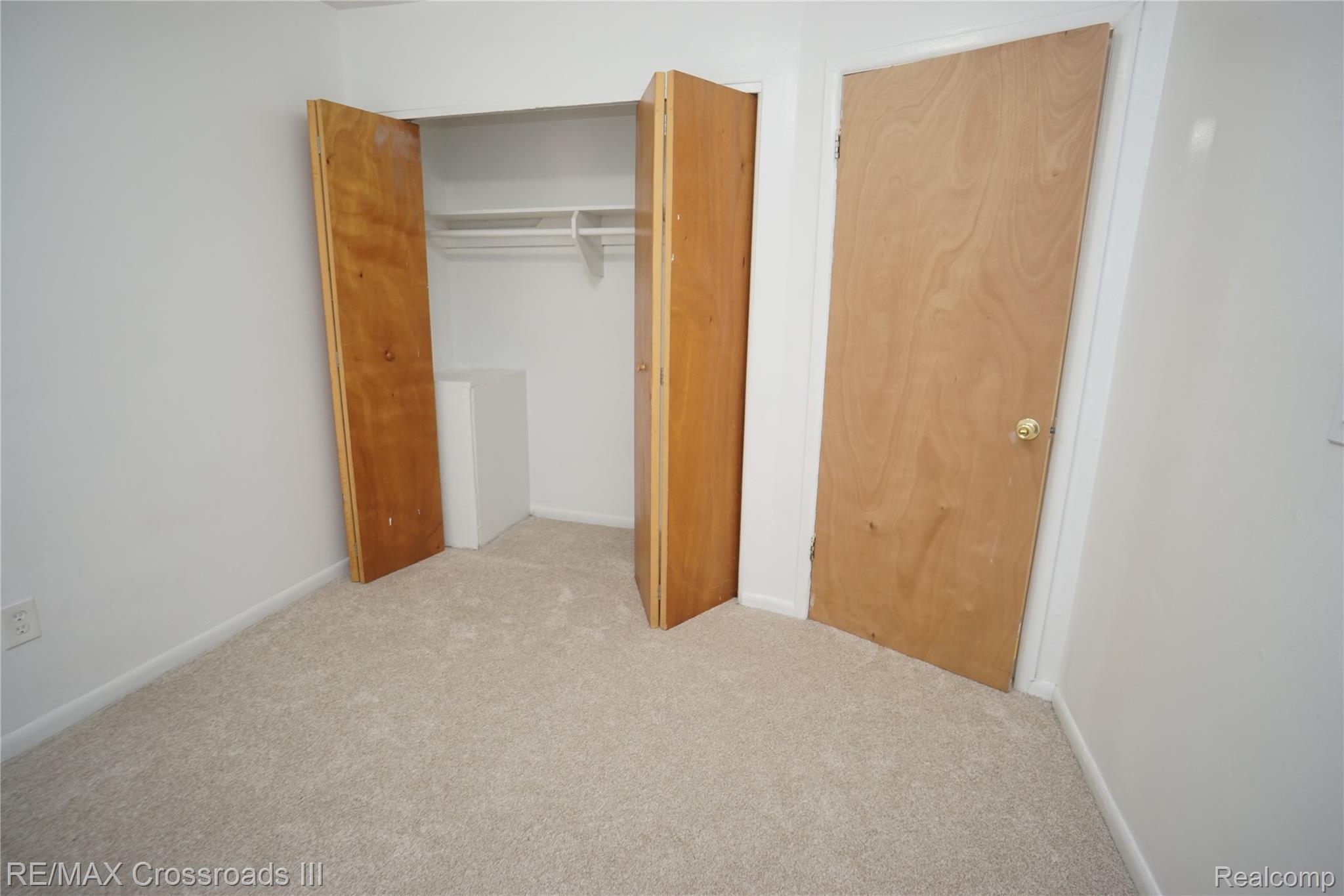 730 Fox Avenue Property Photo 6