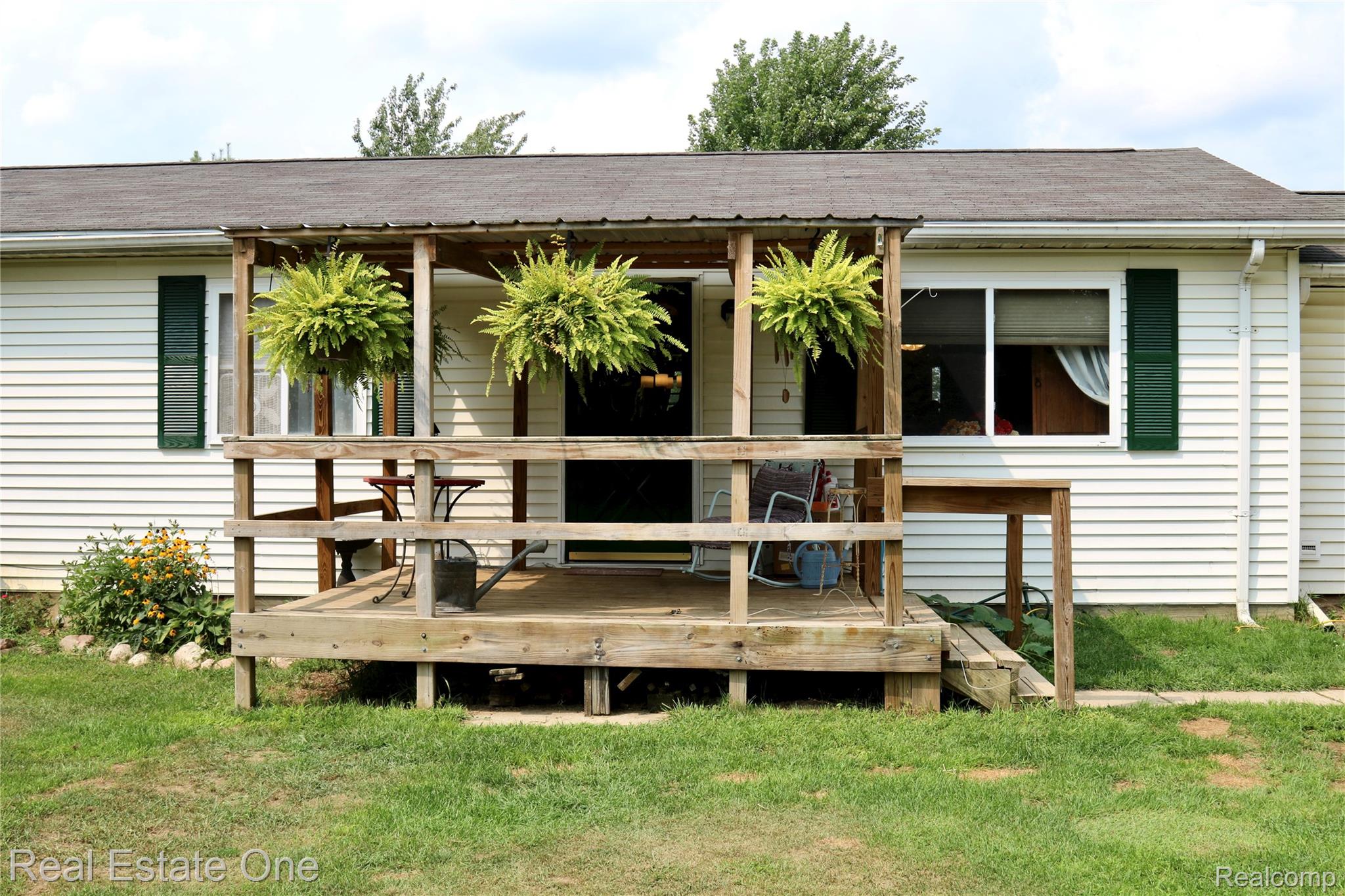 2034 Obrien Road Property Photo 2