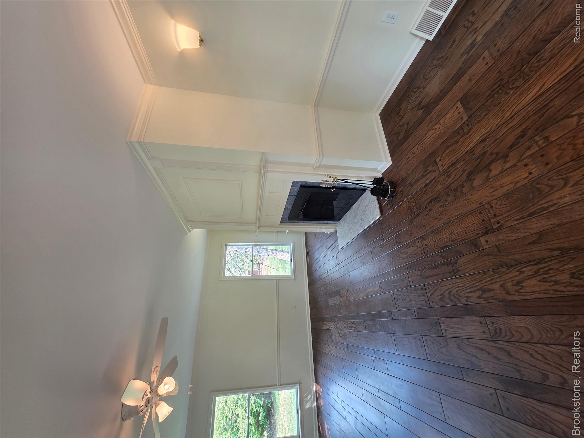 1210 Springborrow Drive Property Photo 12