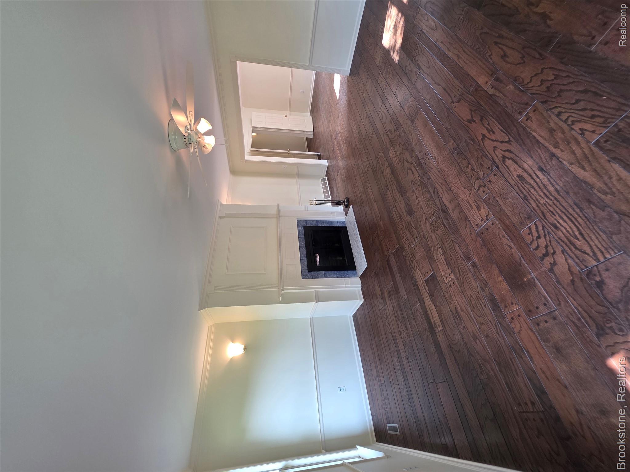 1210 Springborrow Drive Property Photo 14