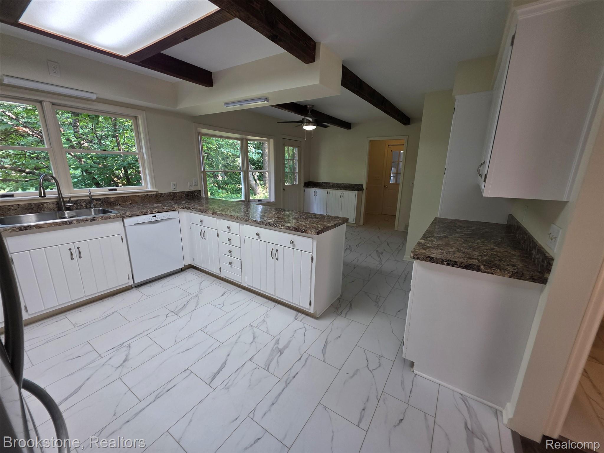 1210 Springborrow Drive Property Photo 18