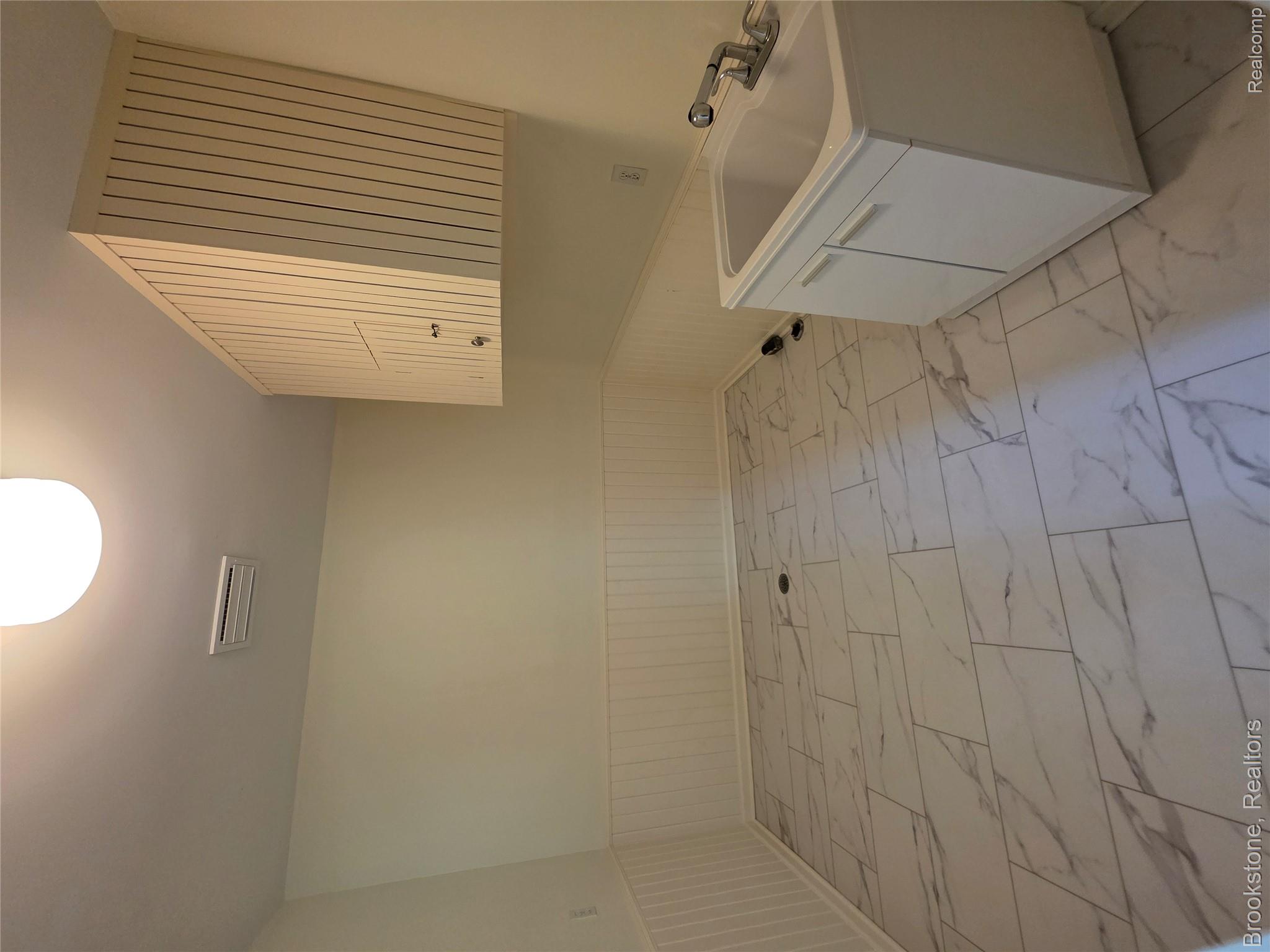 1210 Springborrow Drive Property Photo 22