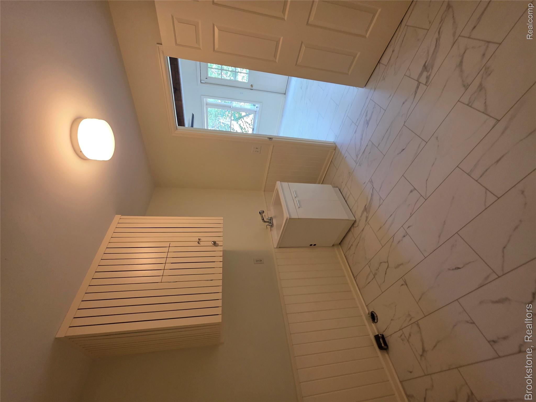 1210 Springborrow Drive Property Photo 23