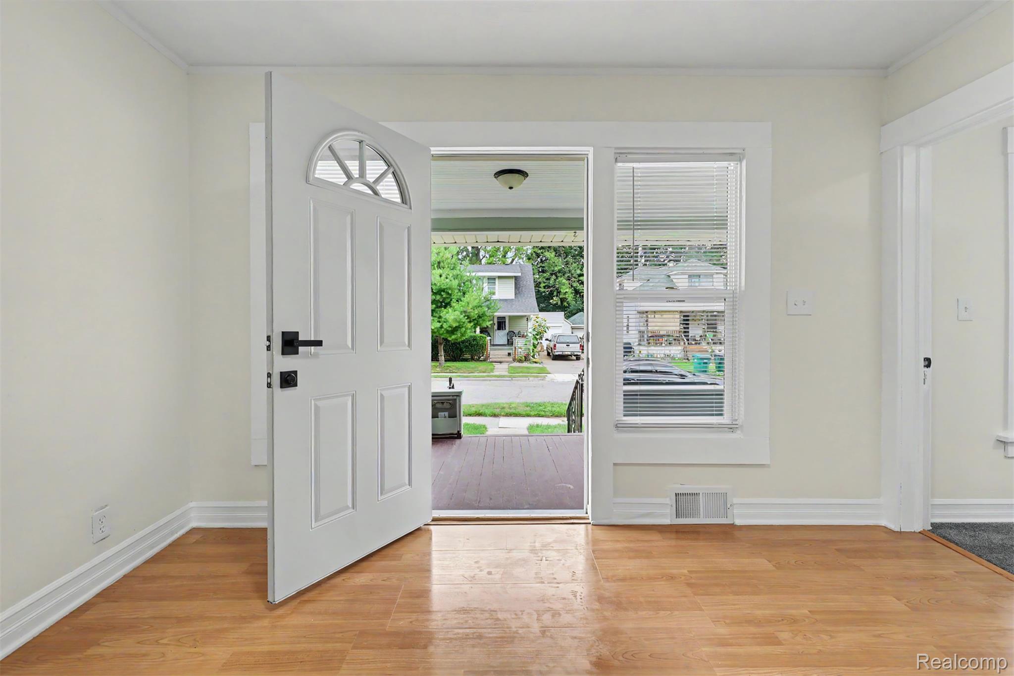 2102 Forest Avenue Property Photo 10