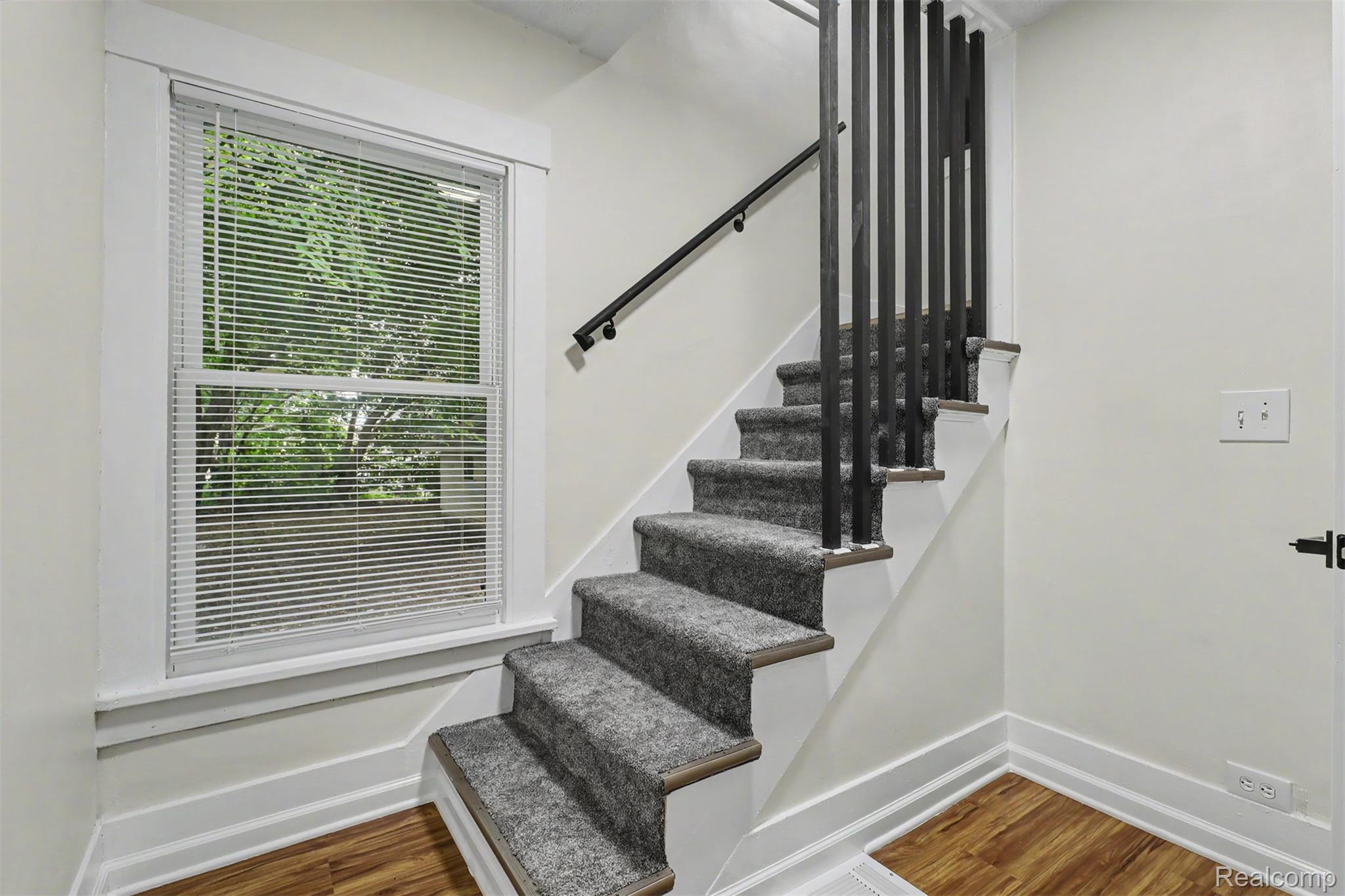 2102 Forest Avenue Property Photo 17