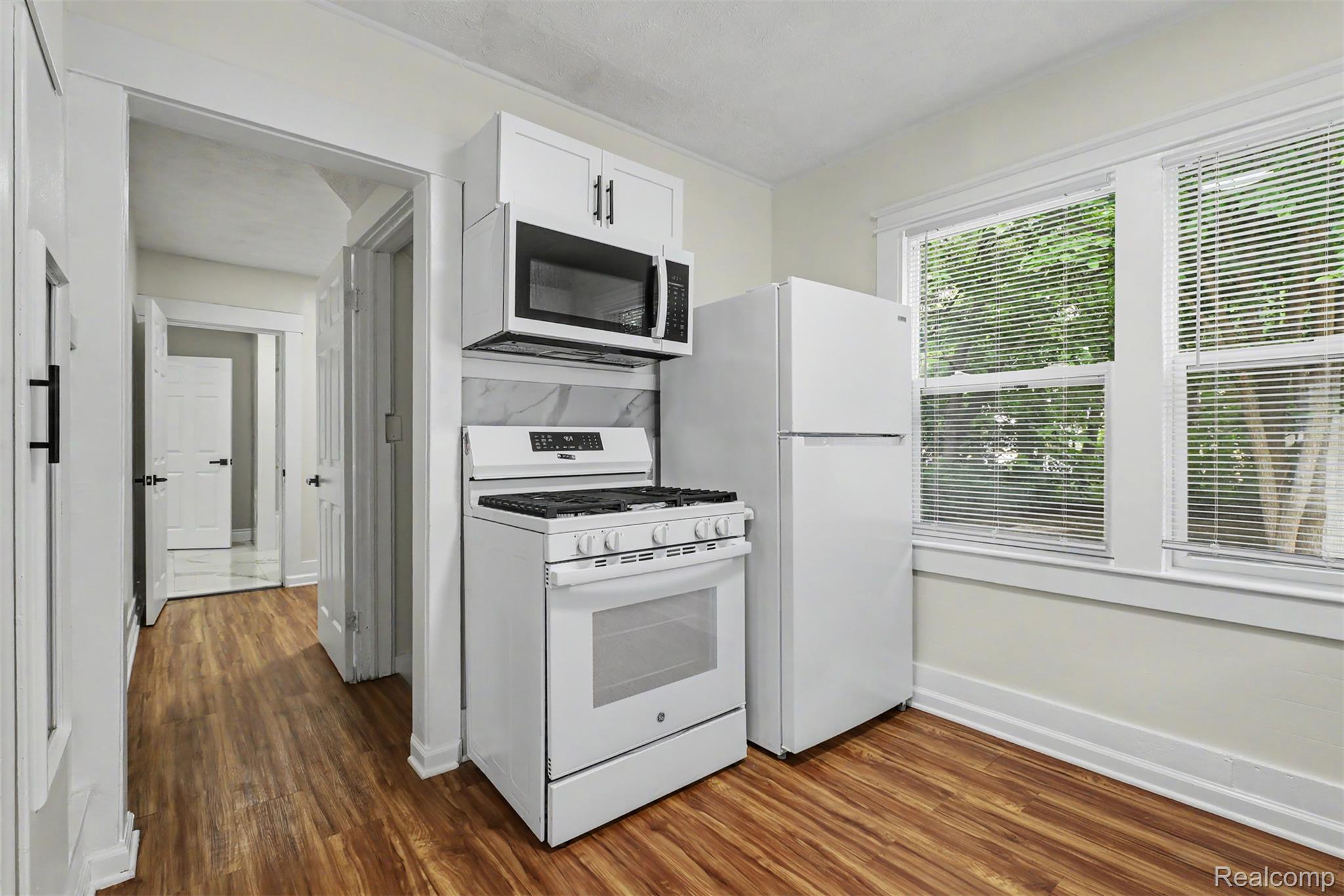 2102 Forest Avenue Property Photo 22