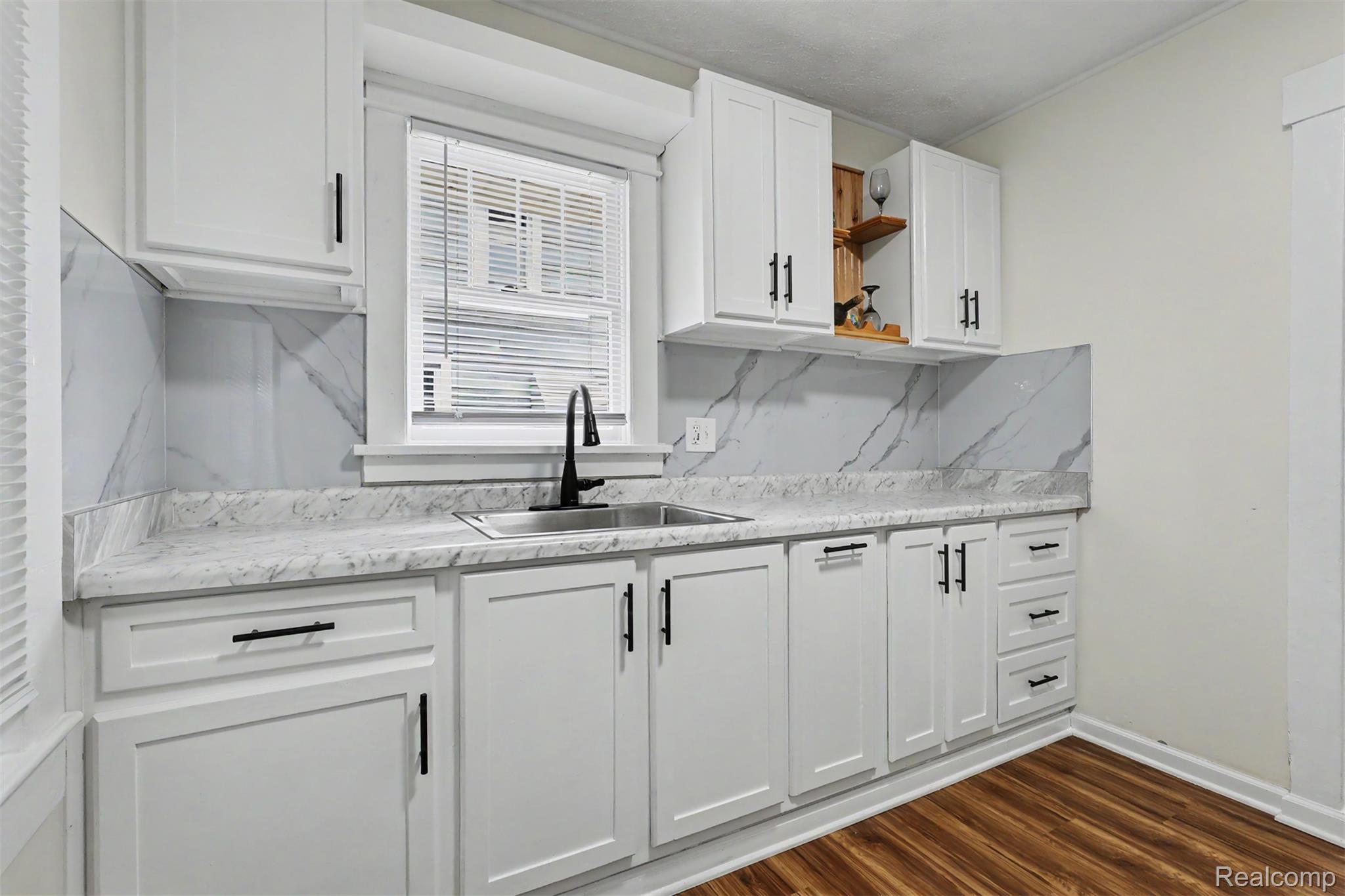 2102 Forest Avenue Property Photo 23