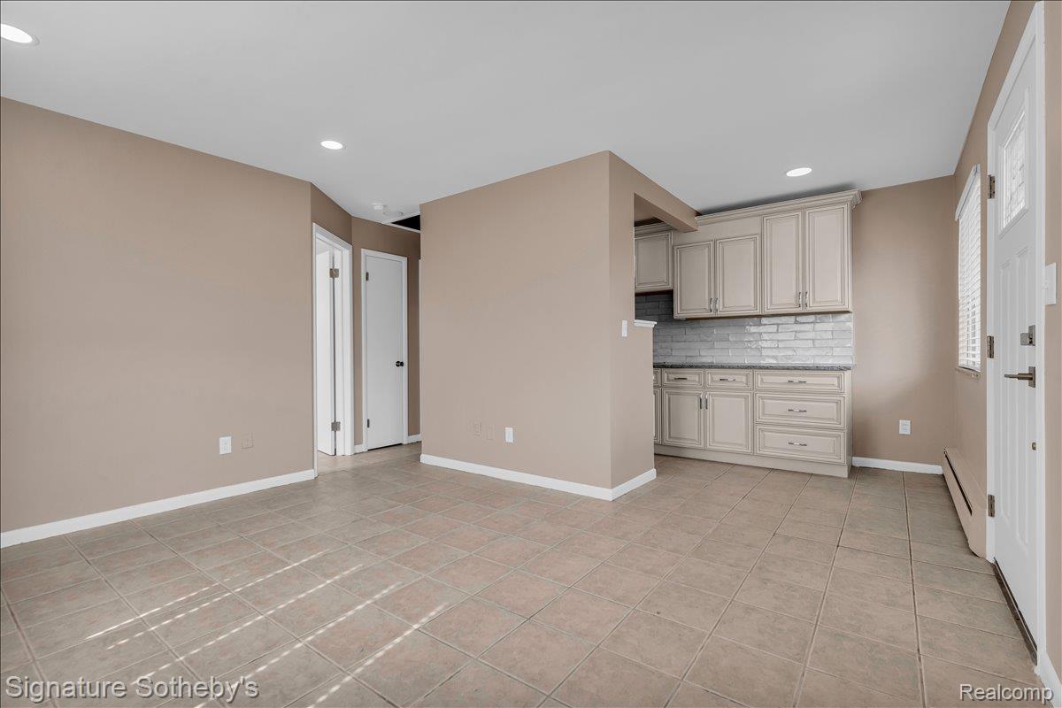 141 Ardmore Drive Property Photo 13