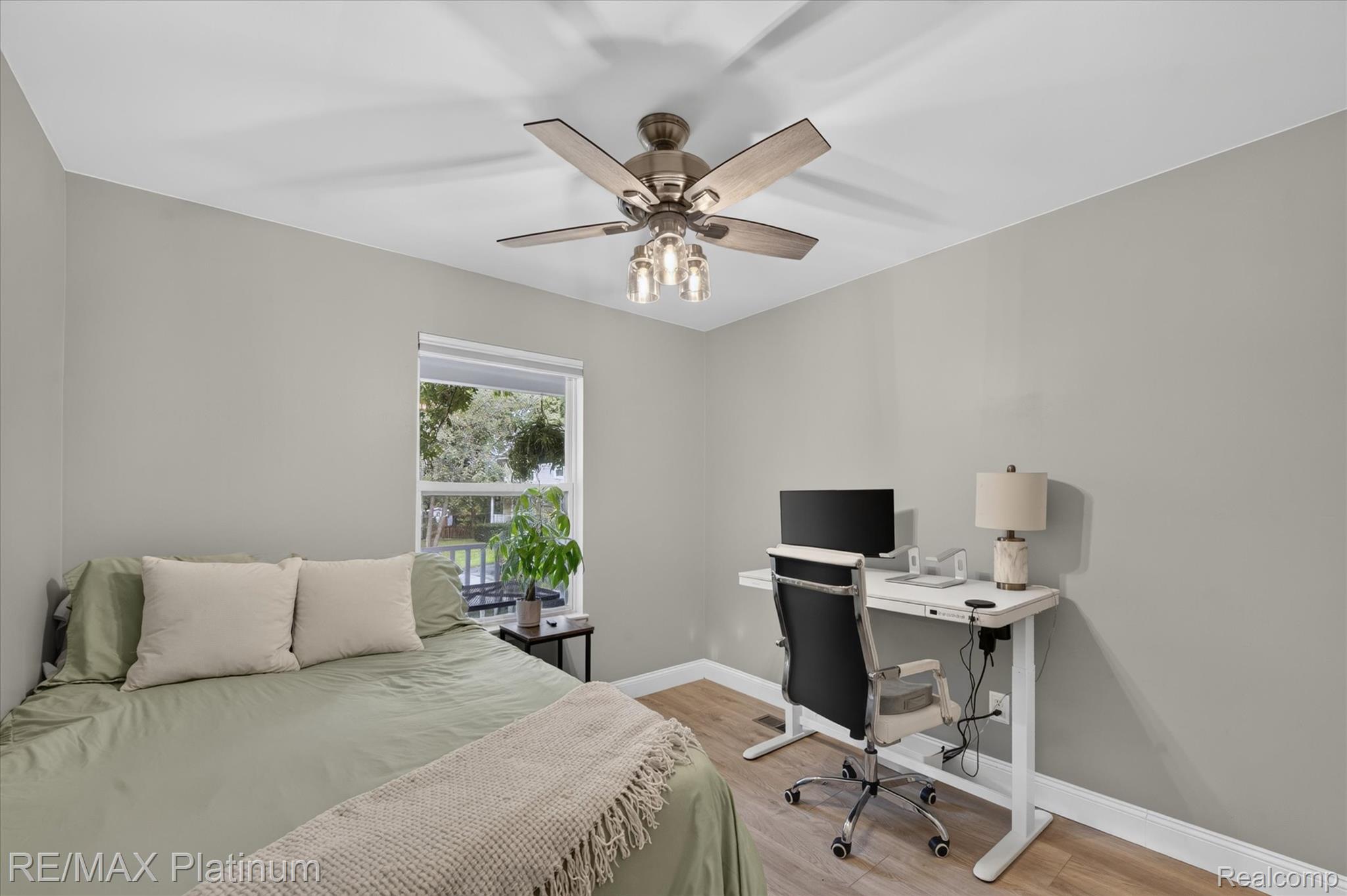 355 Springwell Lane Property Photo 15