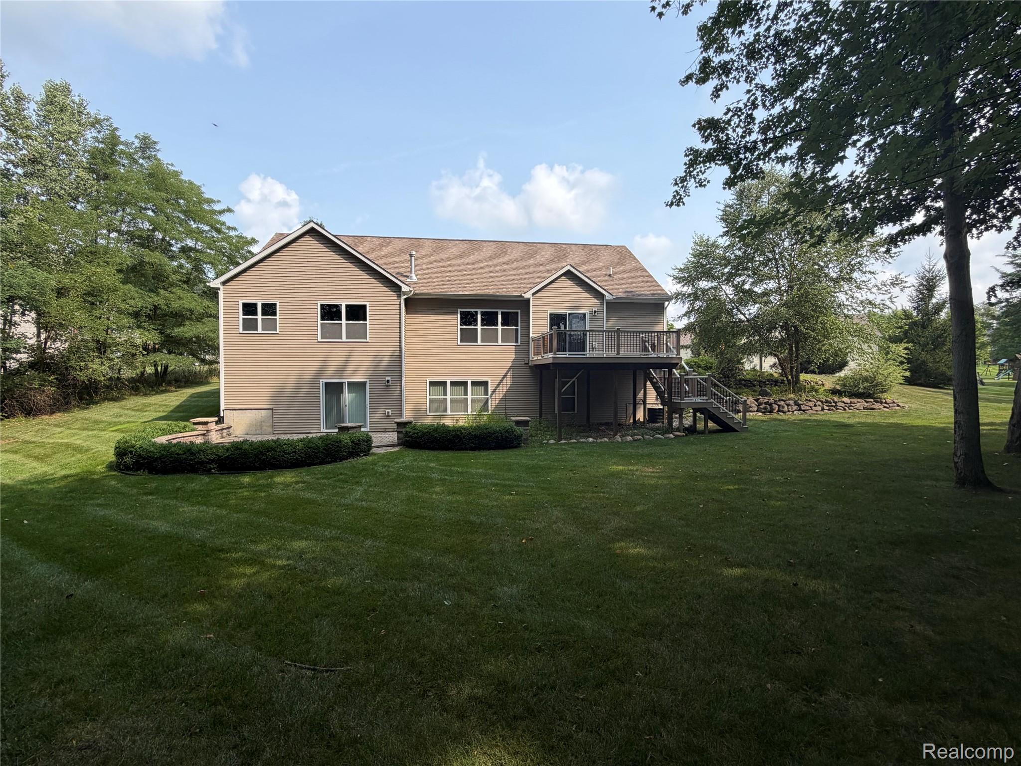 7876 Donegal Court Property Photo 3