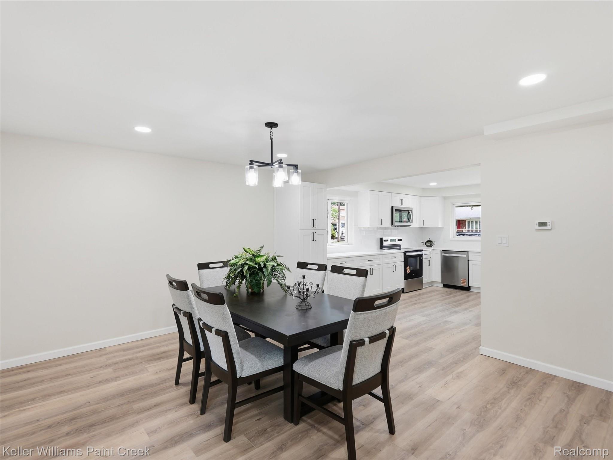 711 Jamaica Drive Property Photo 11