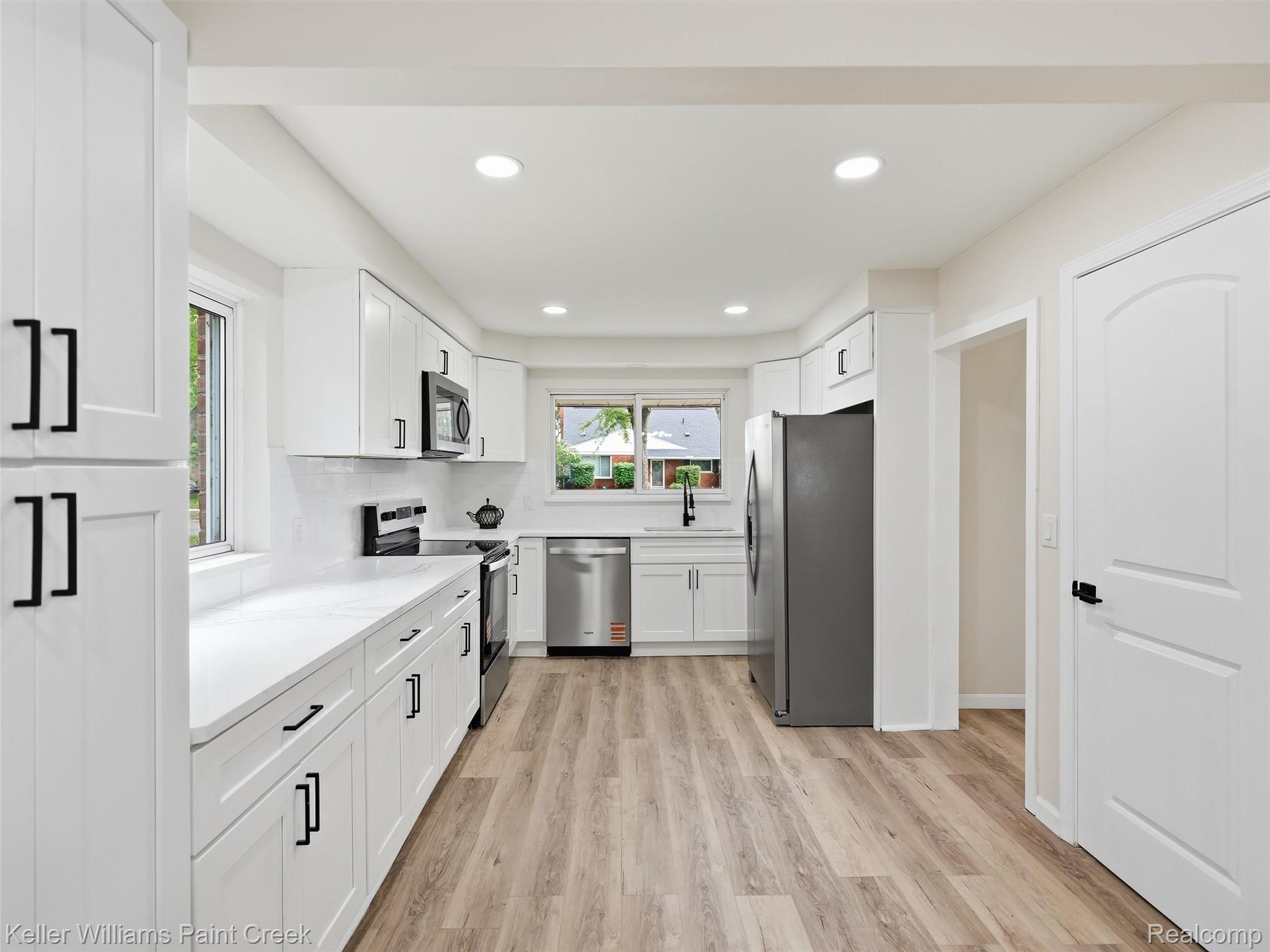 711 Jamaica Drive Property Photo 17