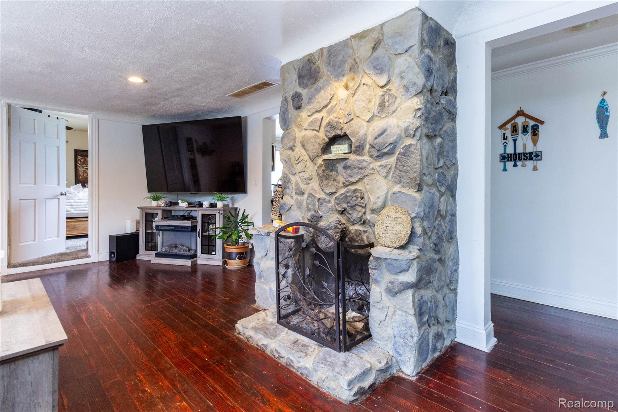 11586 Norway Drive Property Photo 10