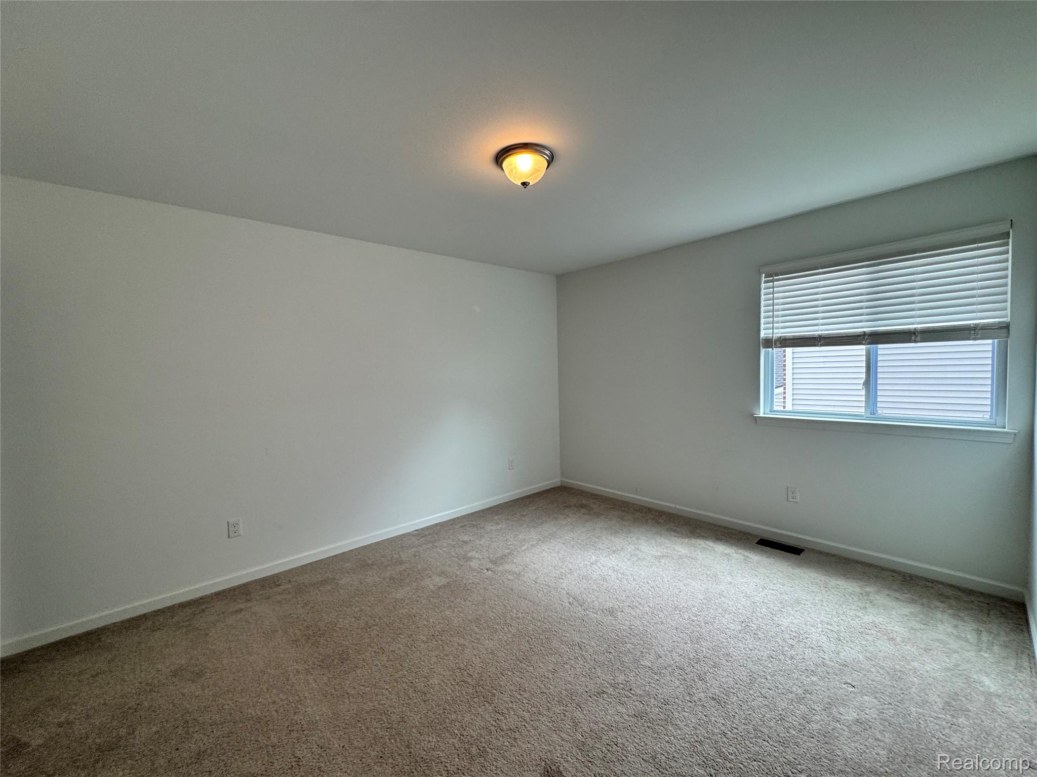 278 Springview Street Property Photo 28