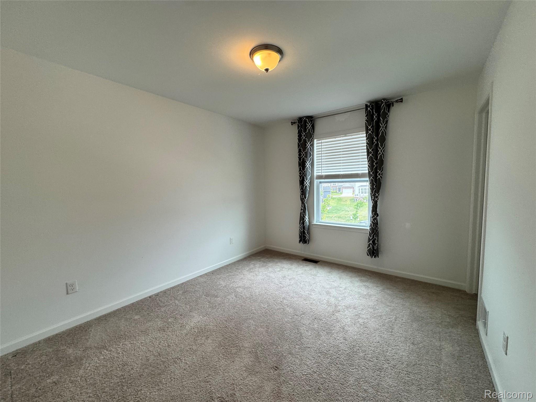 278 Springview Street Property Photo 34