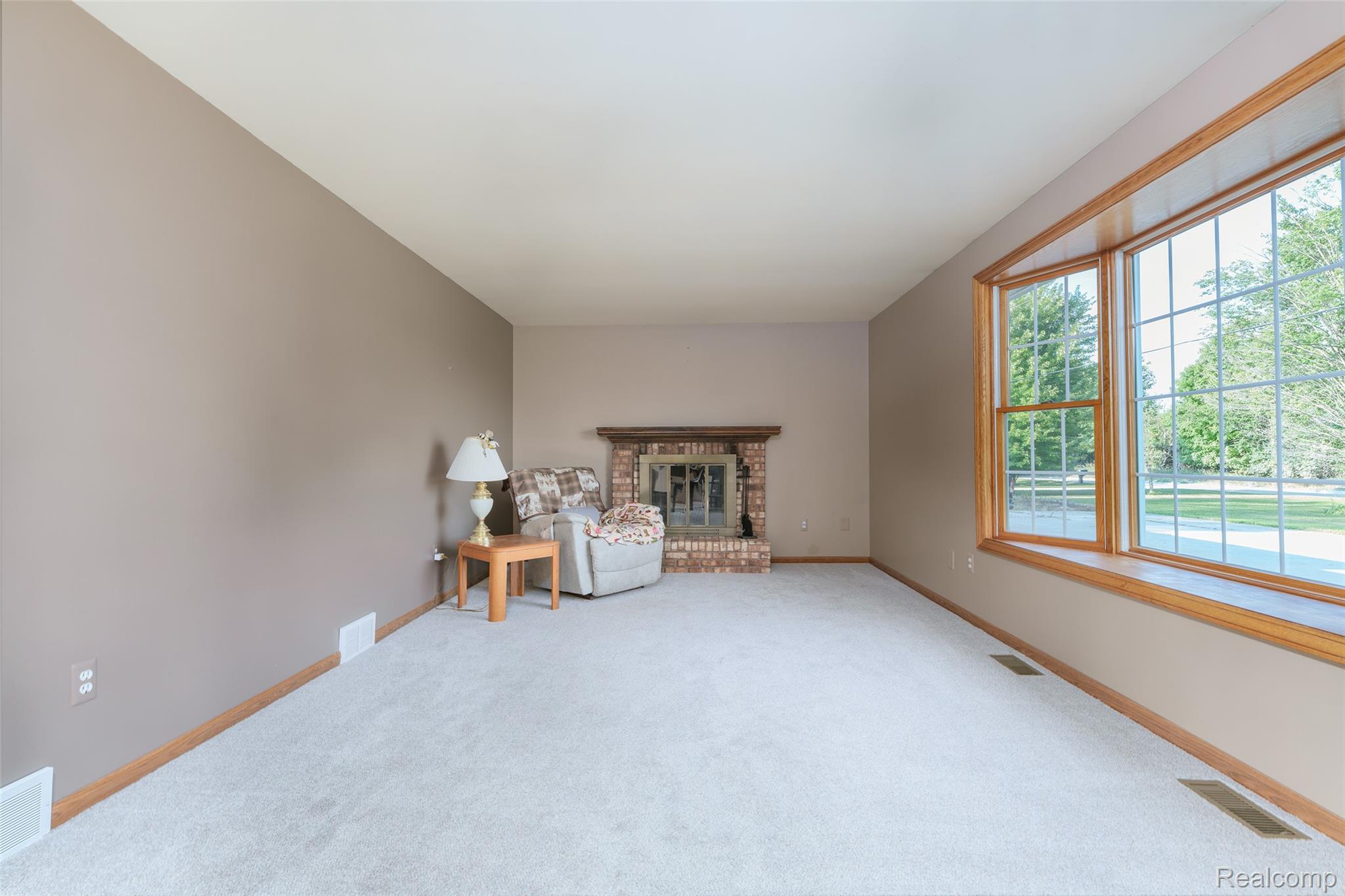 1188 Maxfield Road Property Photo 3