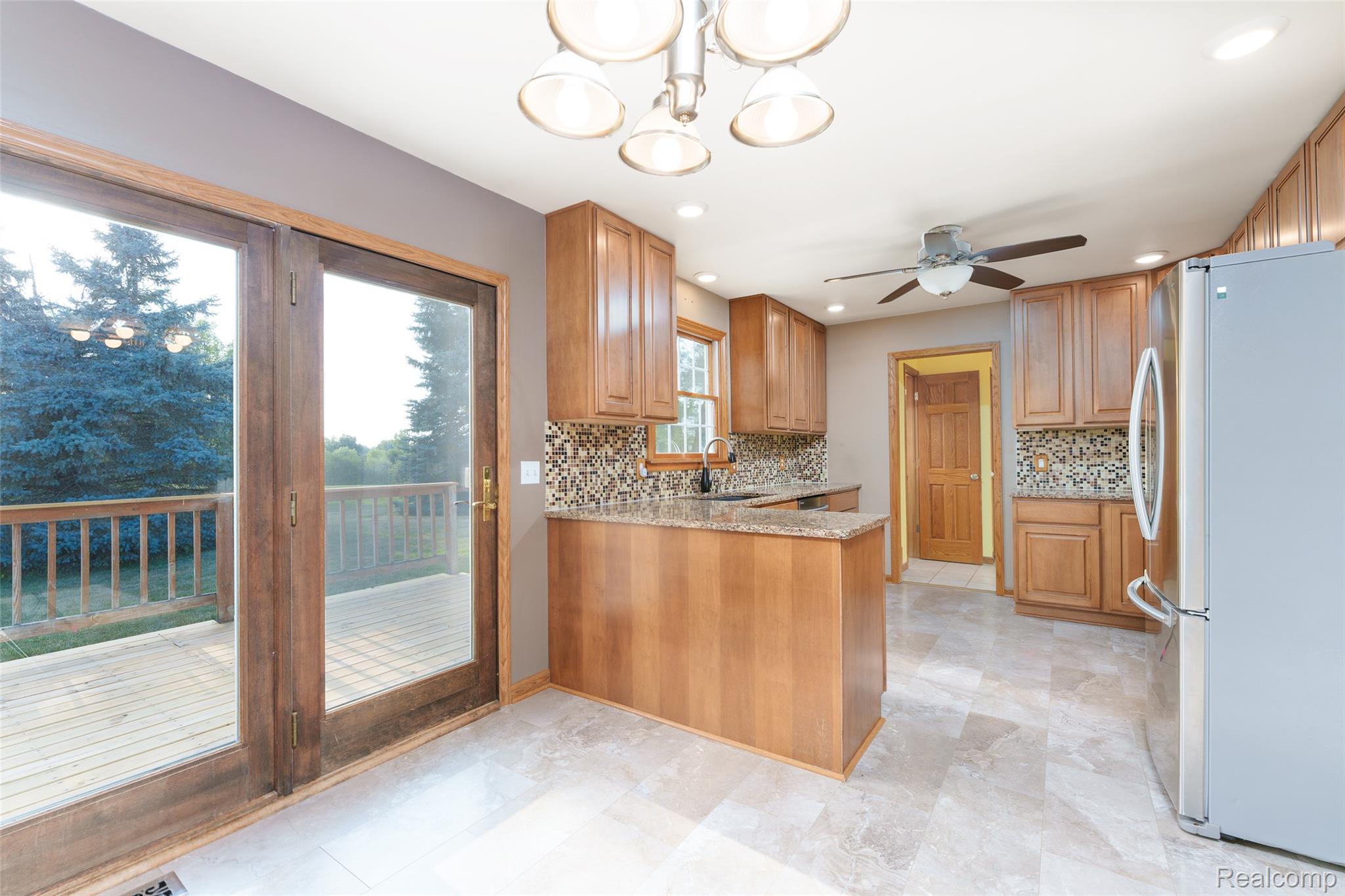 1188 Maxfield Road Property Photo 6