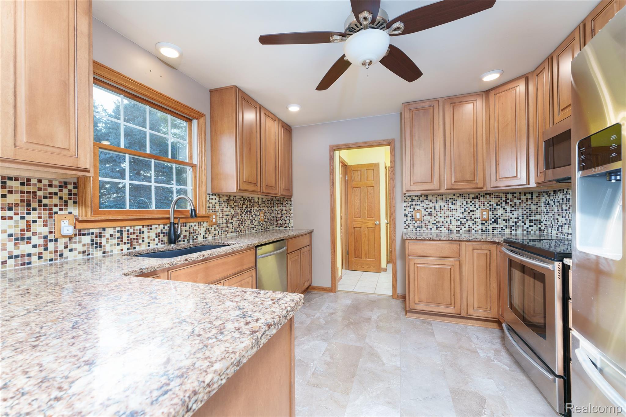 1188 Maxfield Road Property Photo 7