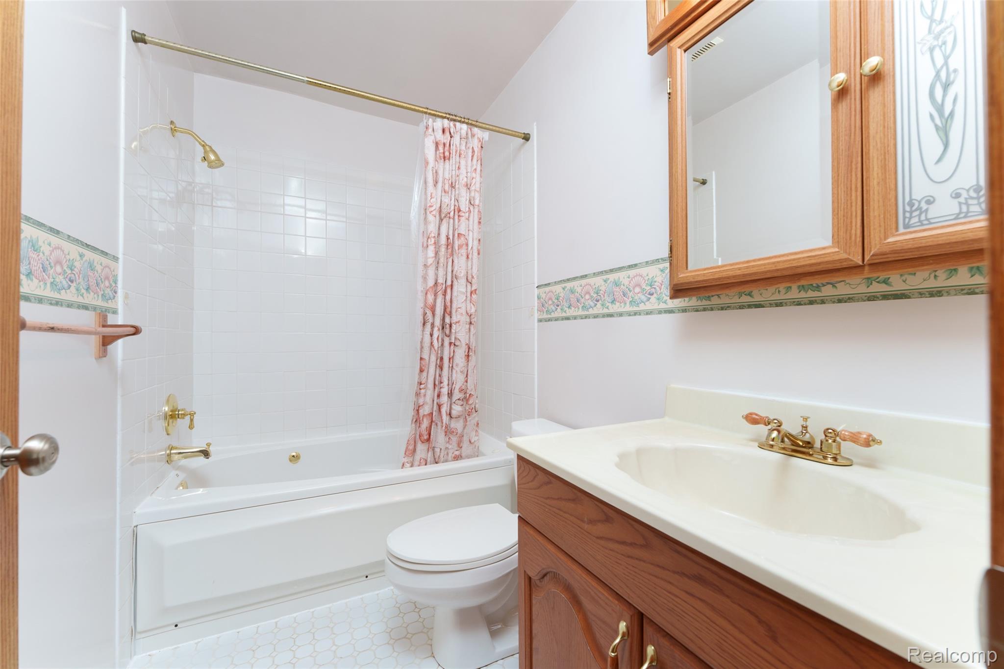 1188 Maxfield Road Property Photo 13
