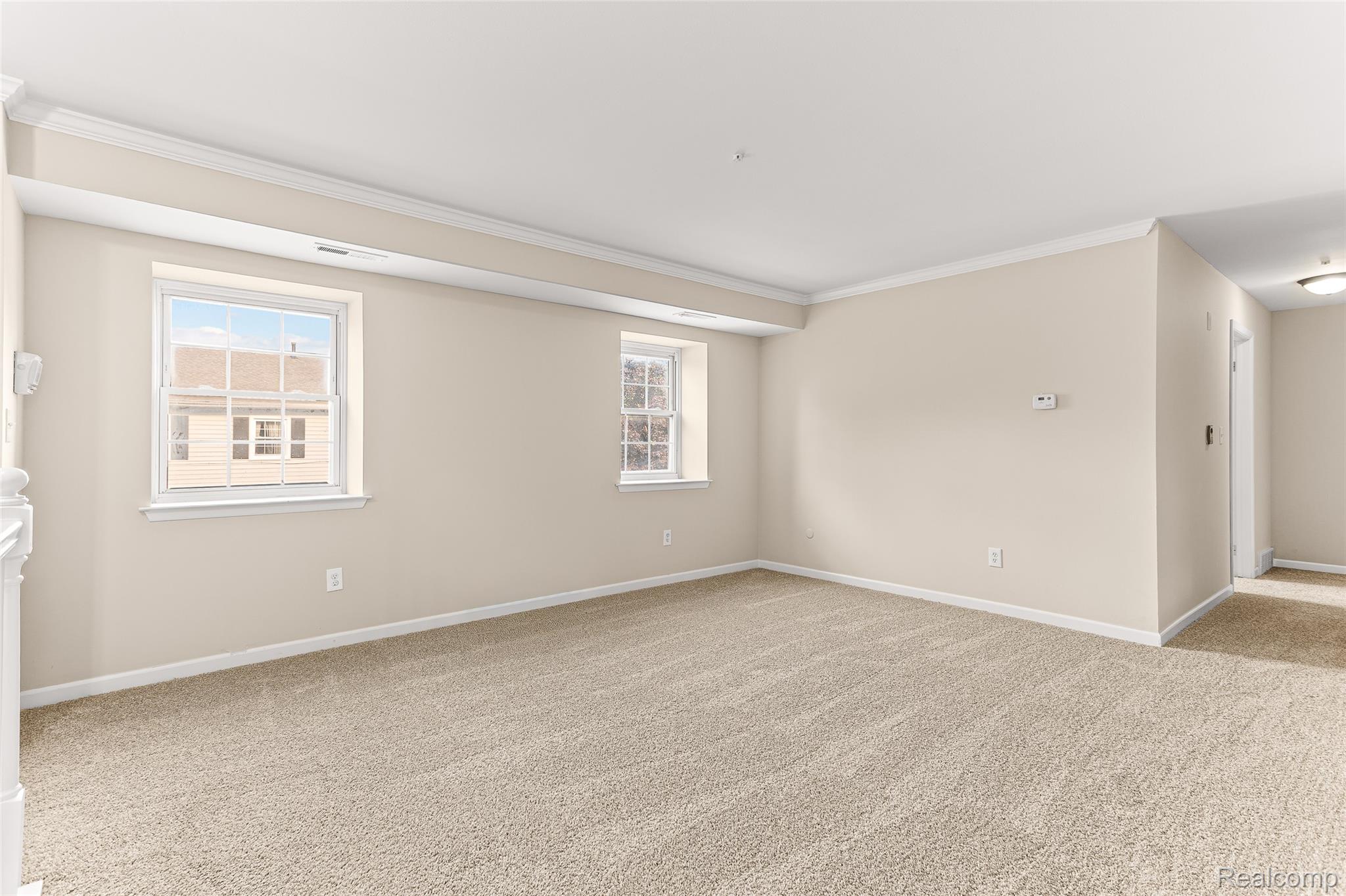 2260 N Hix Road Property Photo 3