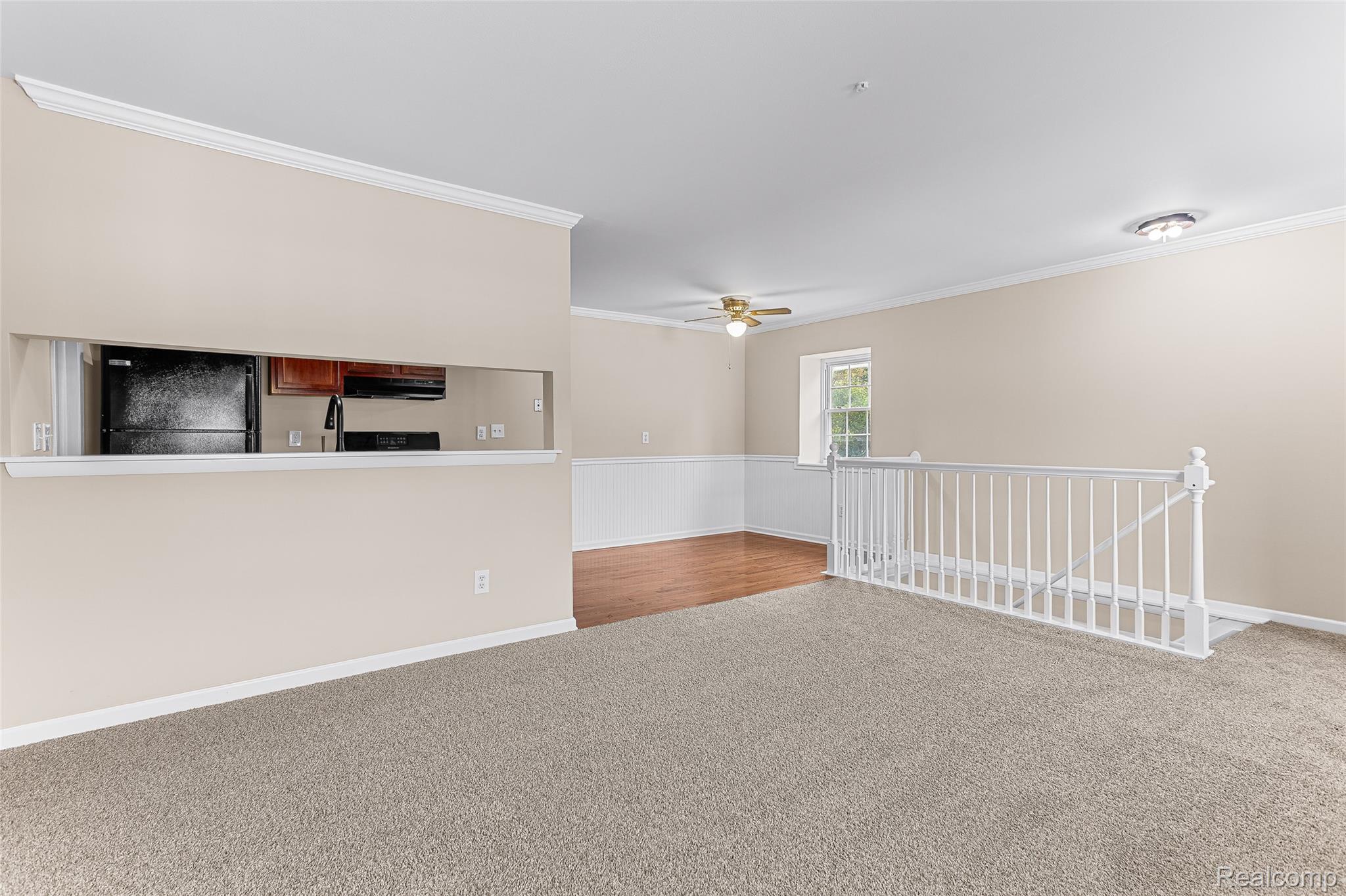 2260 N Hix Road Property Photo 5