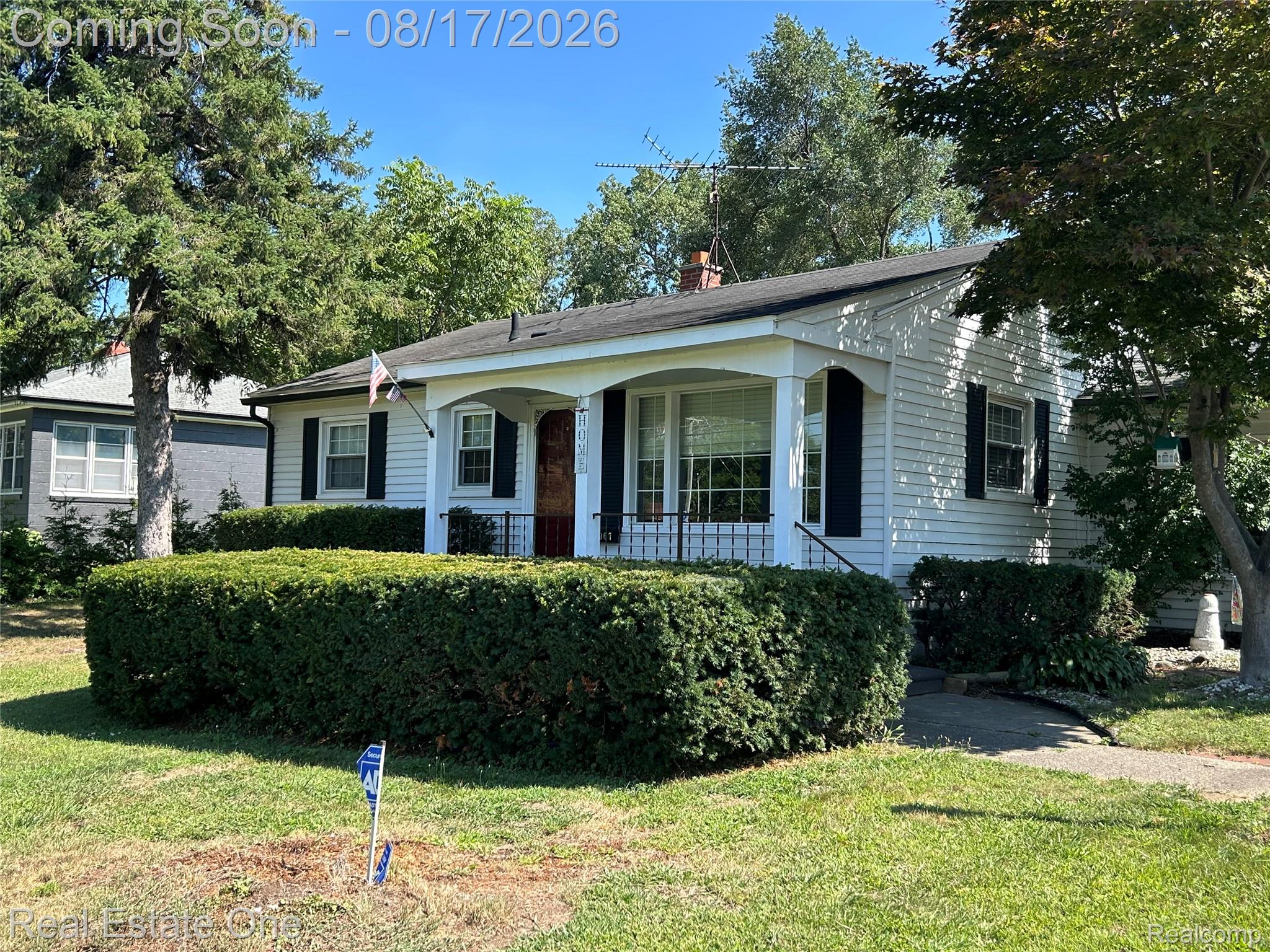 22967 Northline Road Property Photo 2