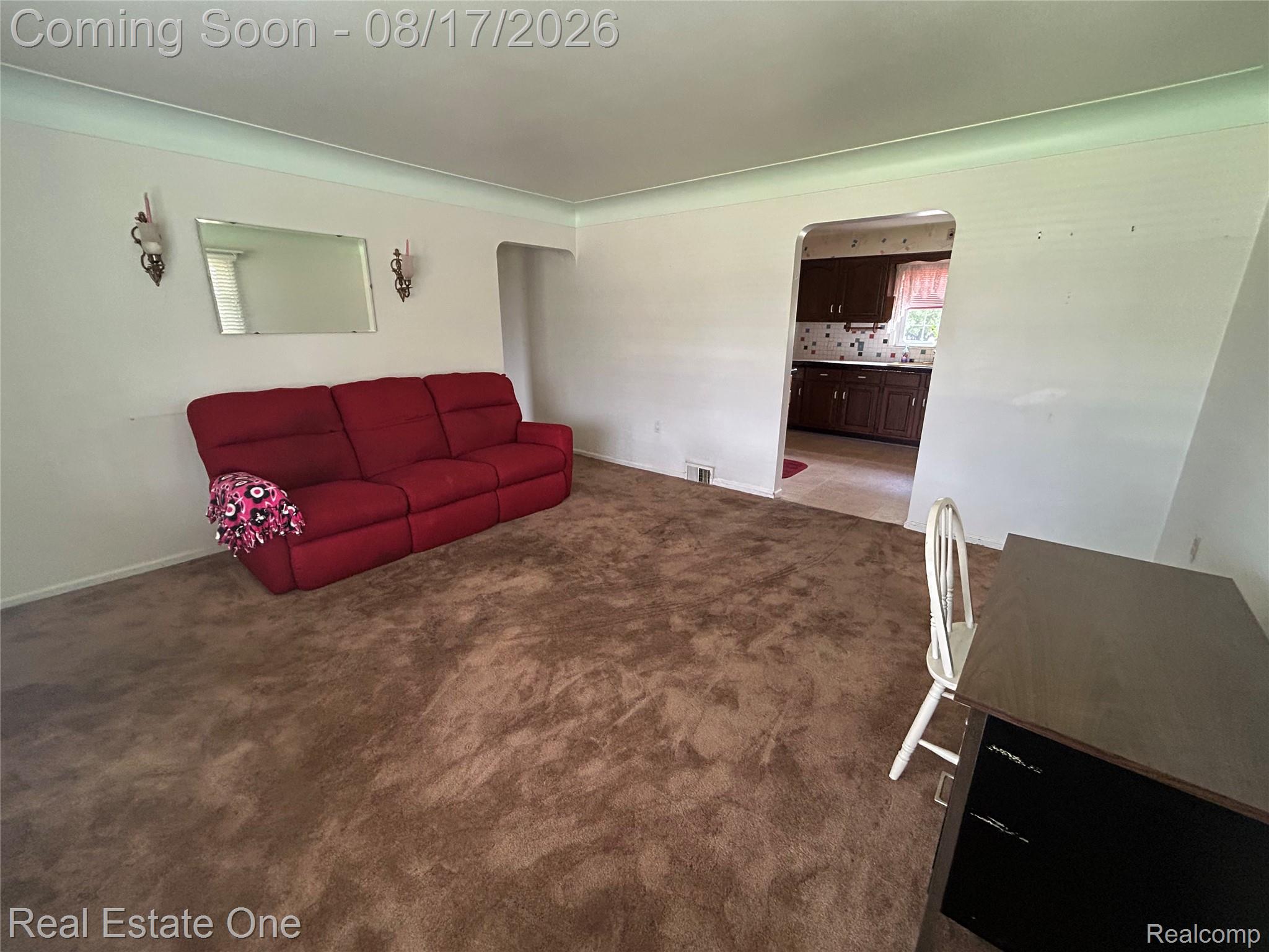22967 Northline Road Property Photo 9