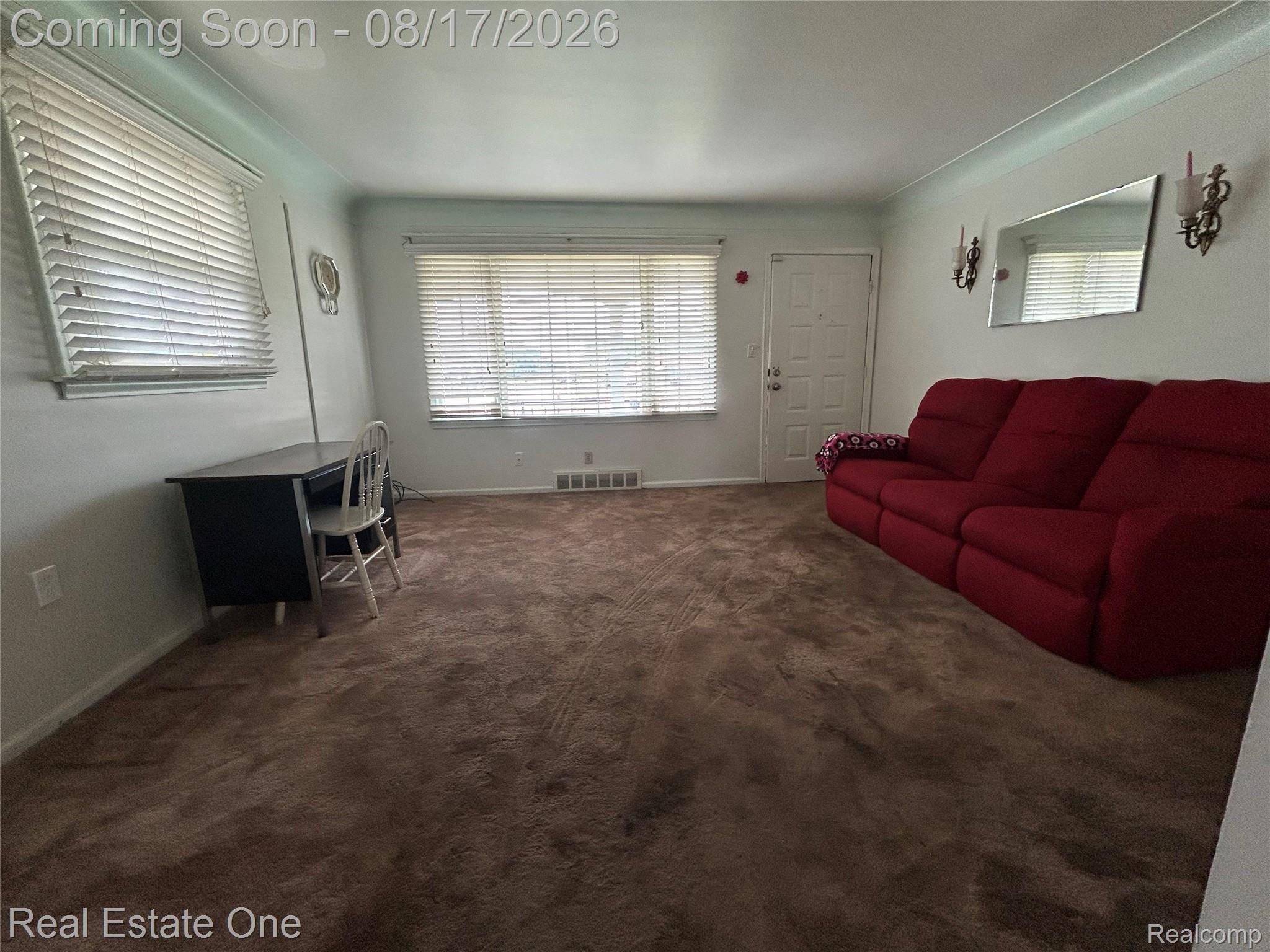 22967 Northline Road Property Photo 10