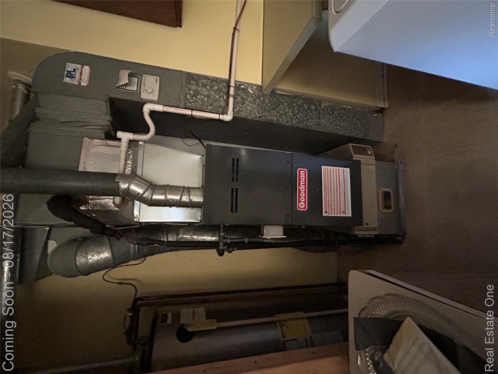 22967 Northline Road Property Photo 20