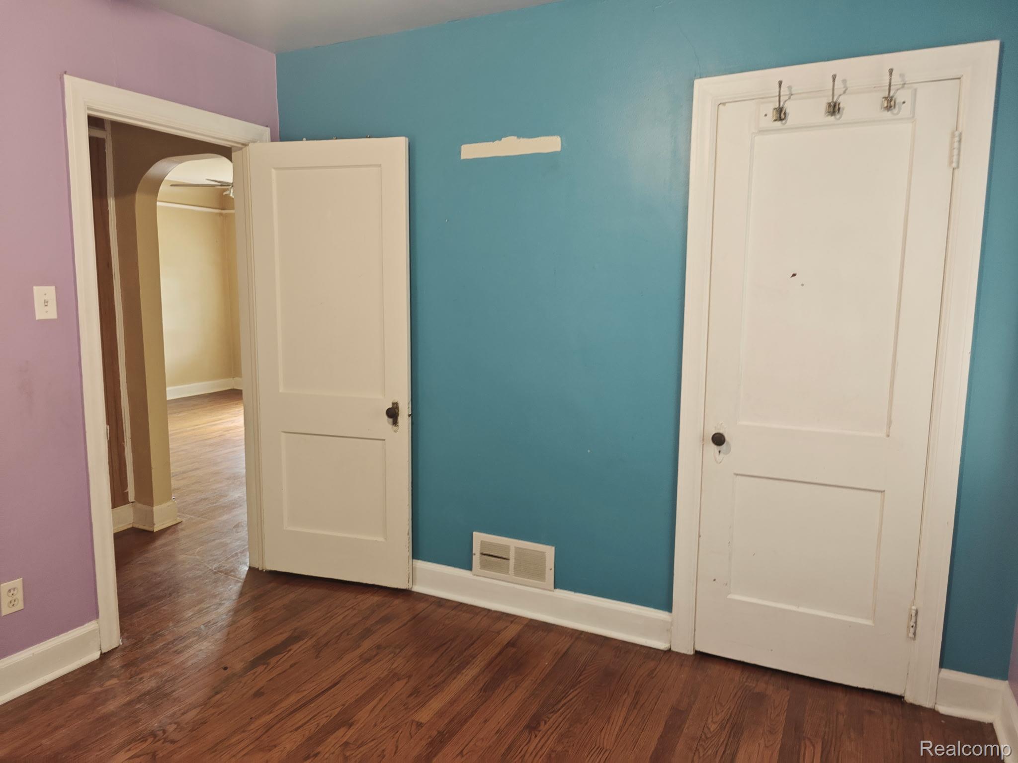 5722 N Silvery Lane Property Photo 13
