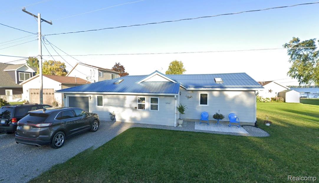 12508 West Shore Drive Property Photo 1