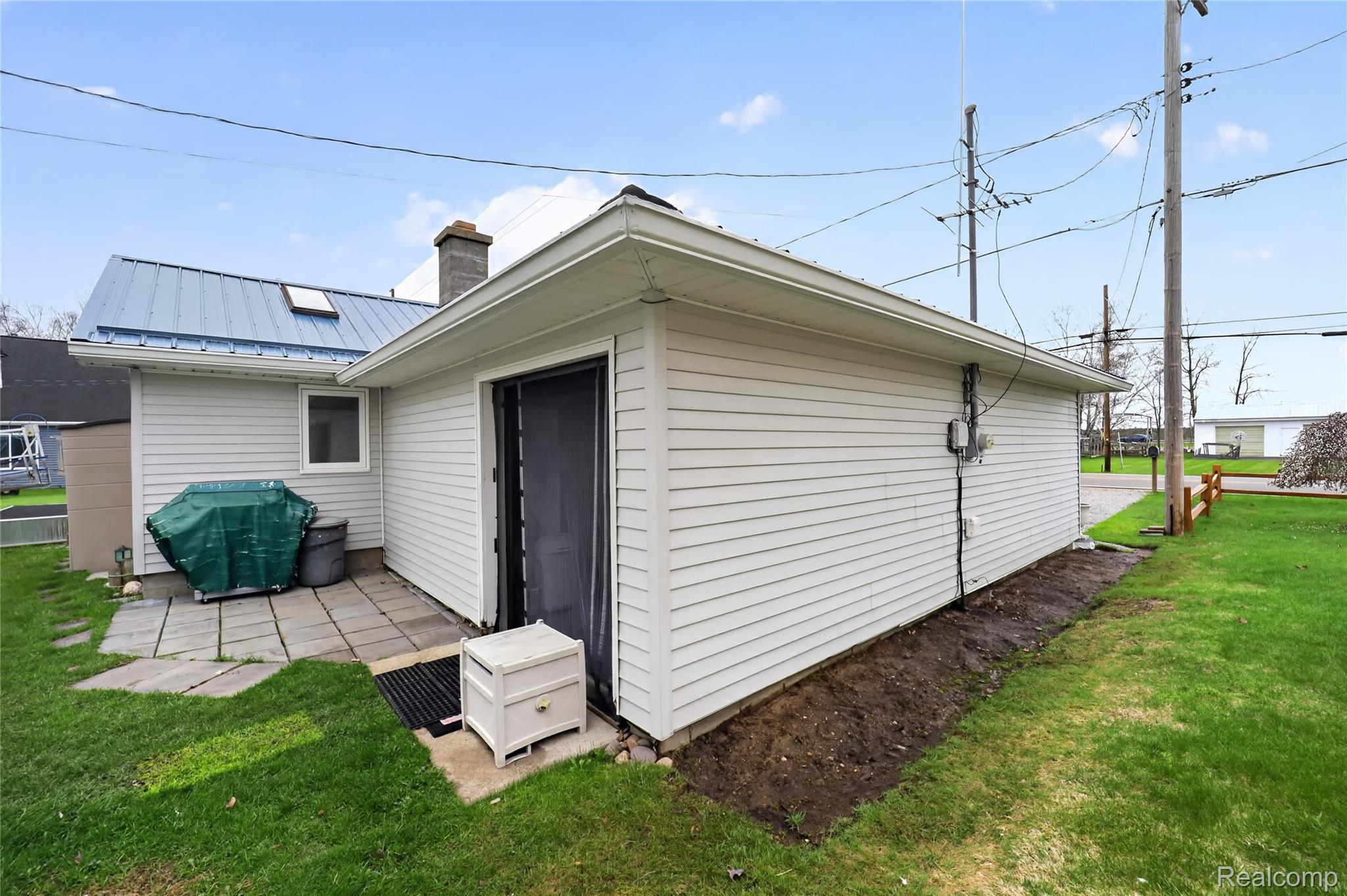 12508 West Shore Drive Property Photo 9