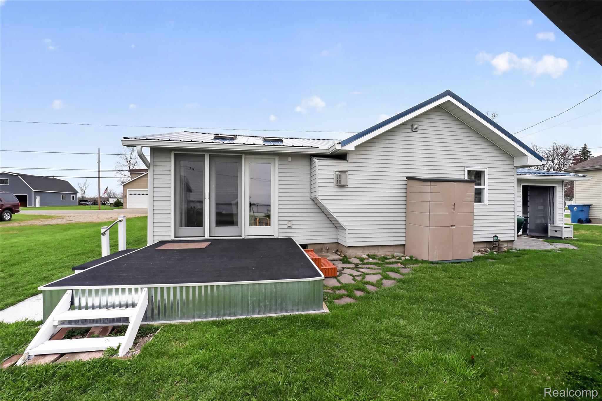 12508 West Shore Drive Property Photo 11