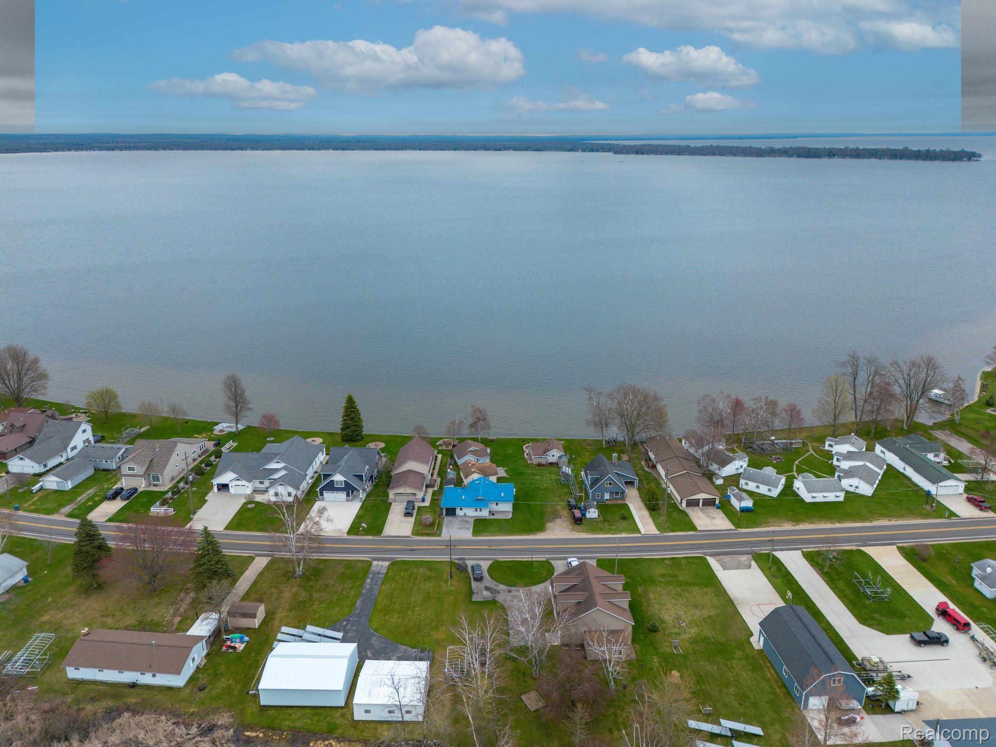 12508 West Shore Drive Property Photo 27