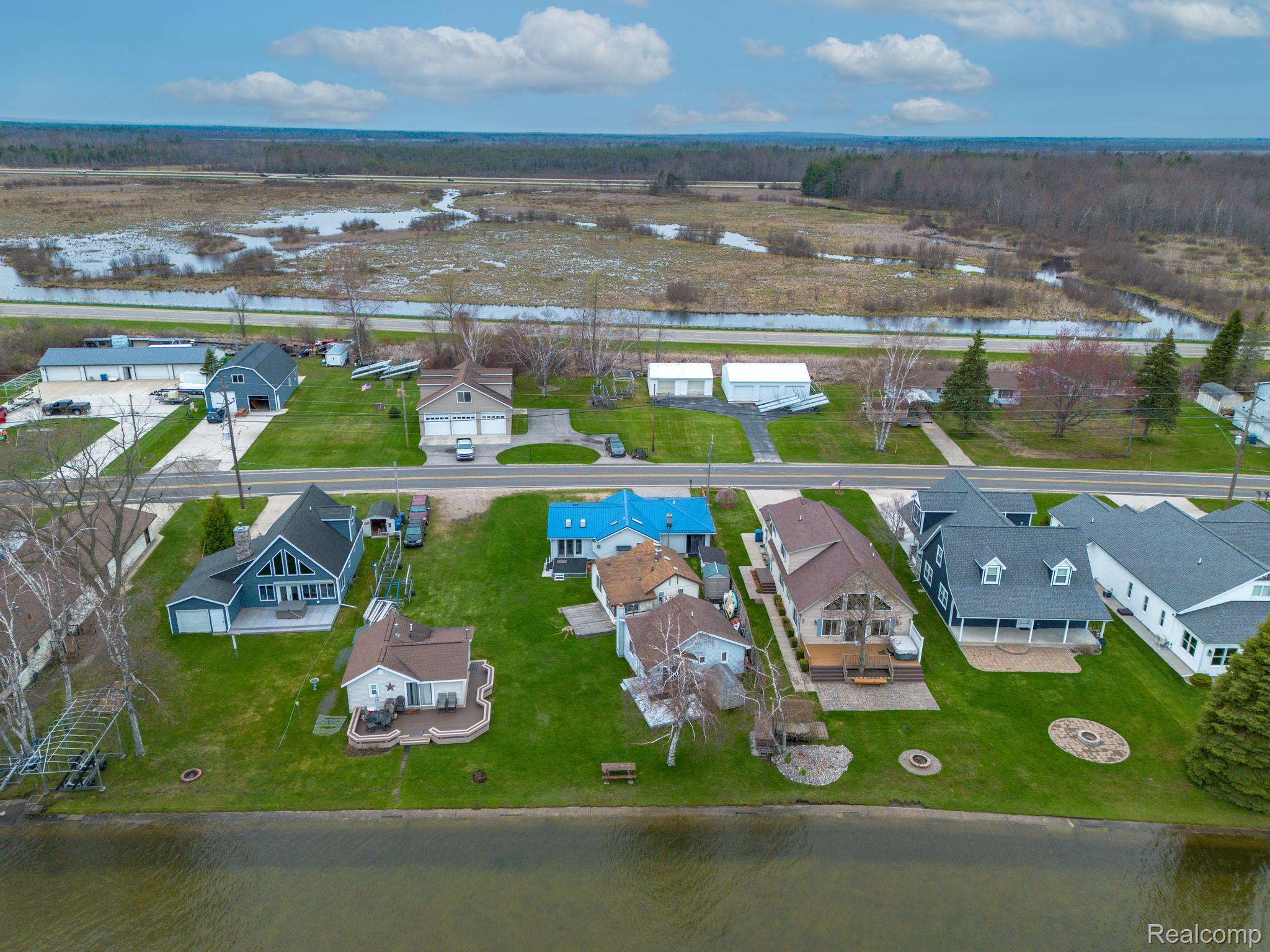 12508 West Shore Drive Property Photo 32