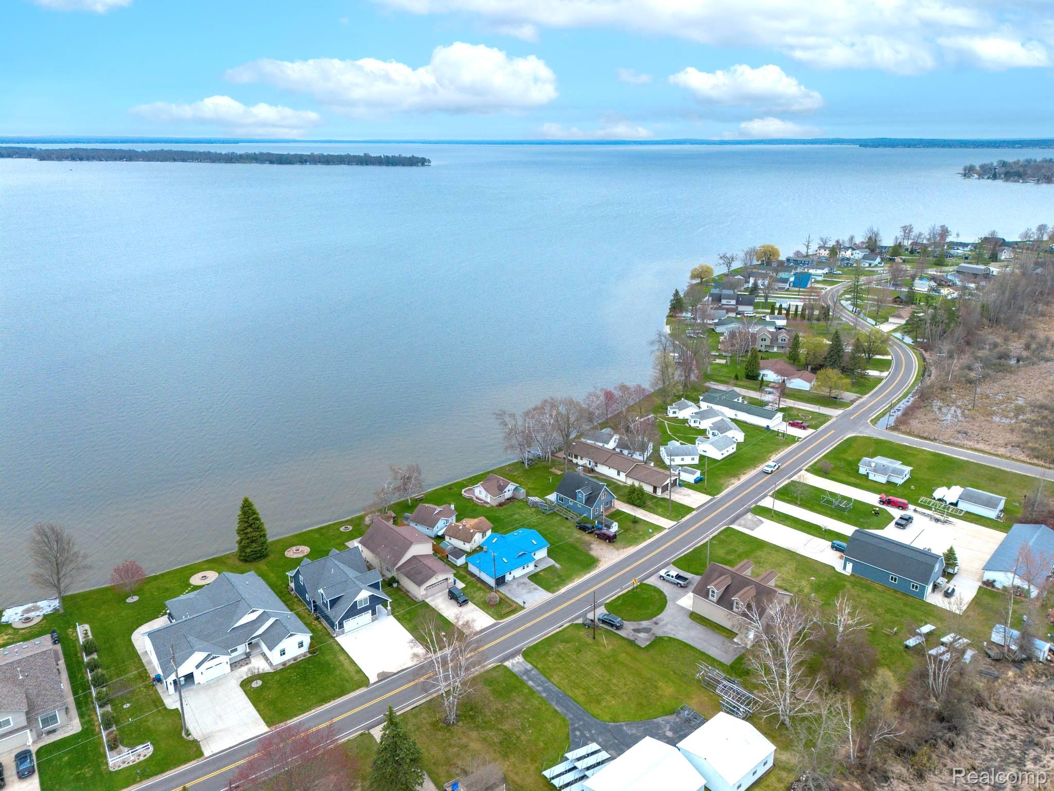 12508 West Shore Drive Property Photo 40