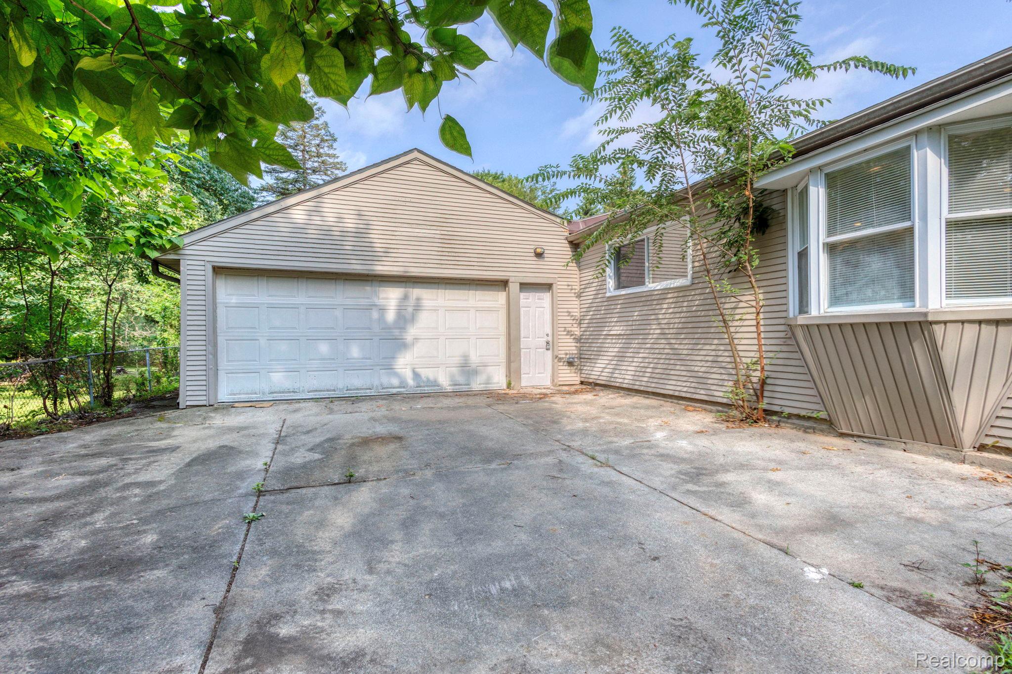 35095 Bridgeman Street Property Photo 17