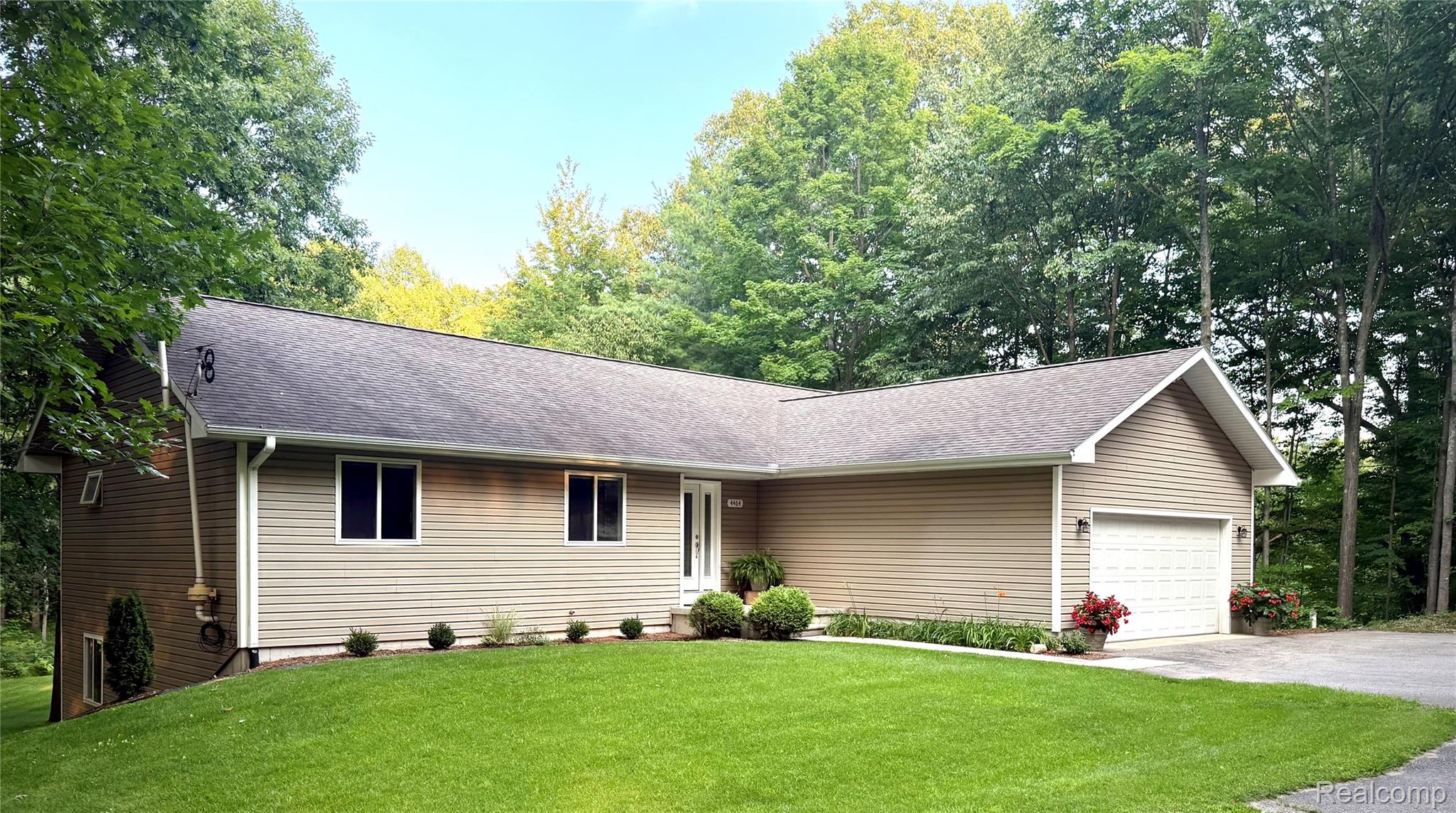 4464 Prouty Road Property Photo 1