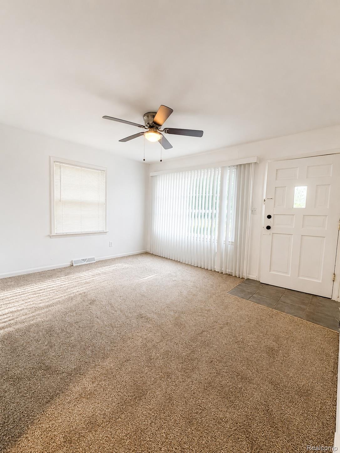 13681 Hendricks Avenue Property Photo 3