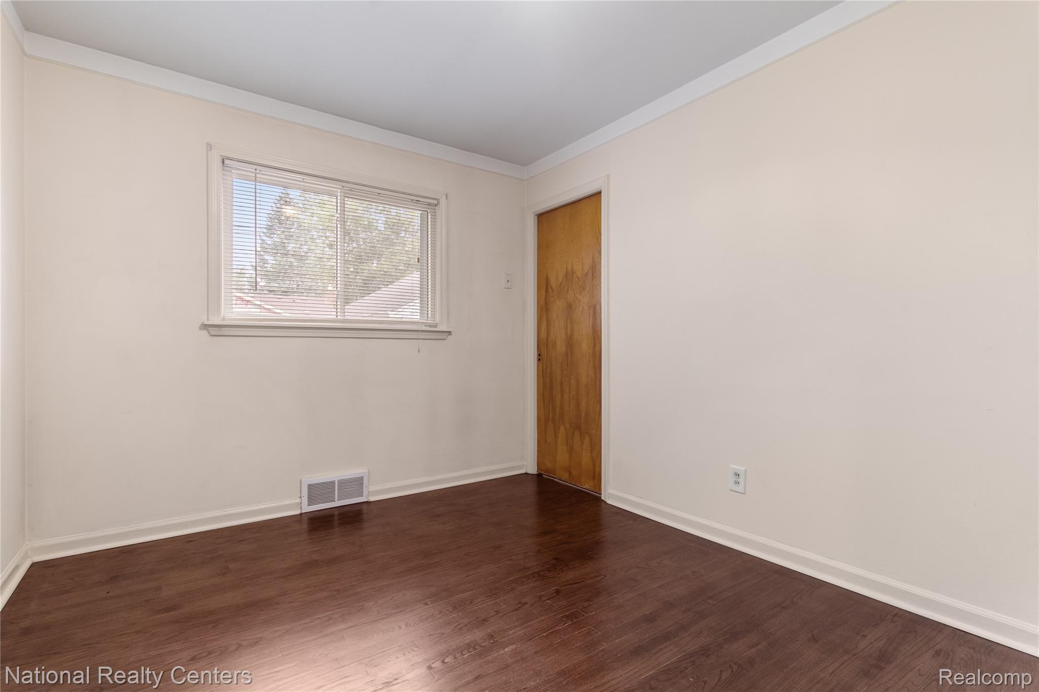 9051 Nathaline Property Photo 14
